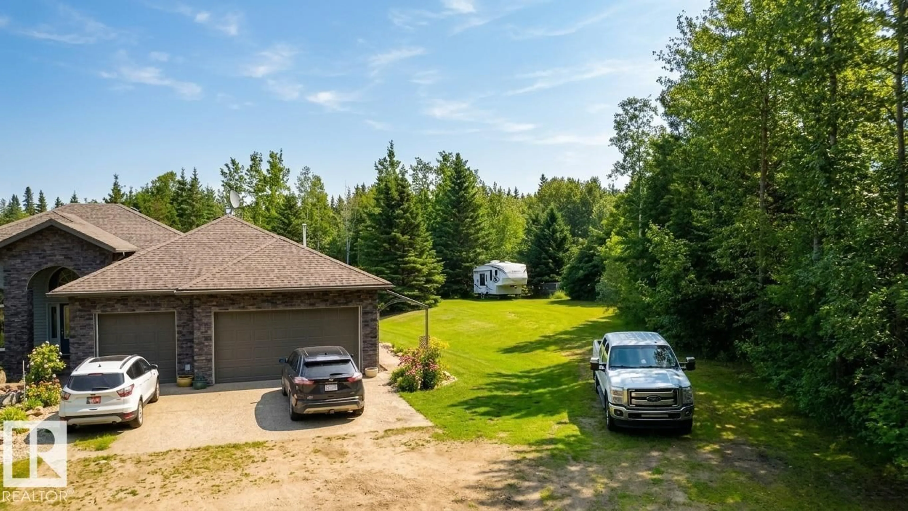 A pic from outside/outdoor area/front of a property/back of a property/a pic from drone, unknown for 9 PINEBROOK ESTATES, Rural Thorhild County Alberta T0G2J0