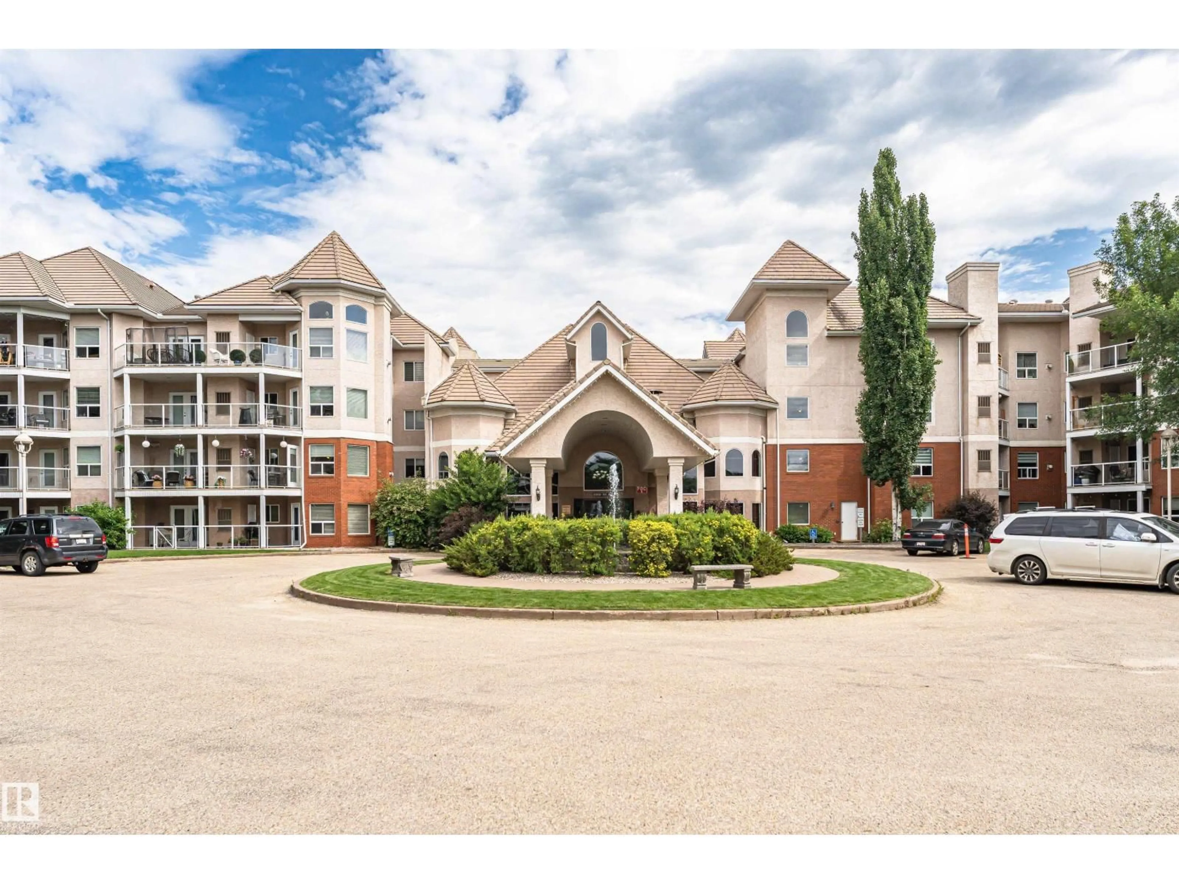 Unknown for 130 9008 99 AV NW, Edmonton Alberta T5H4M6