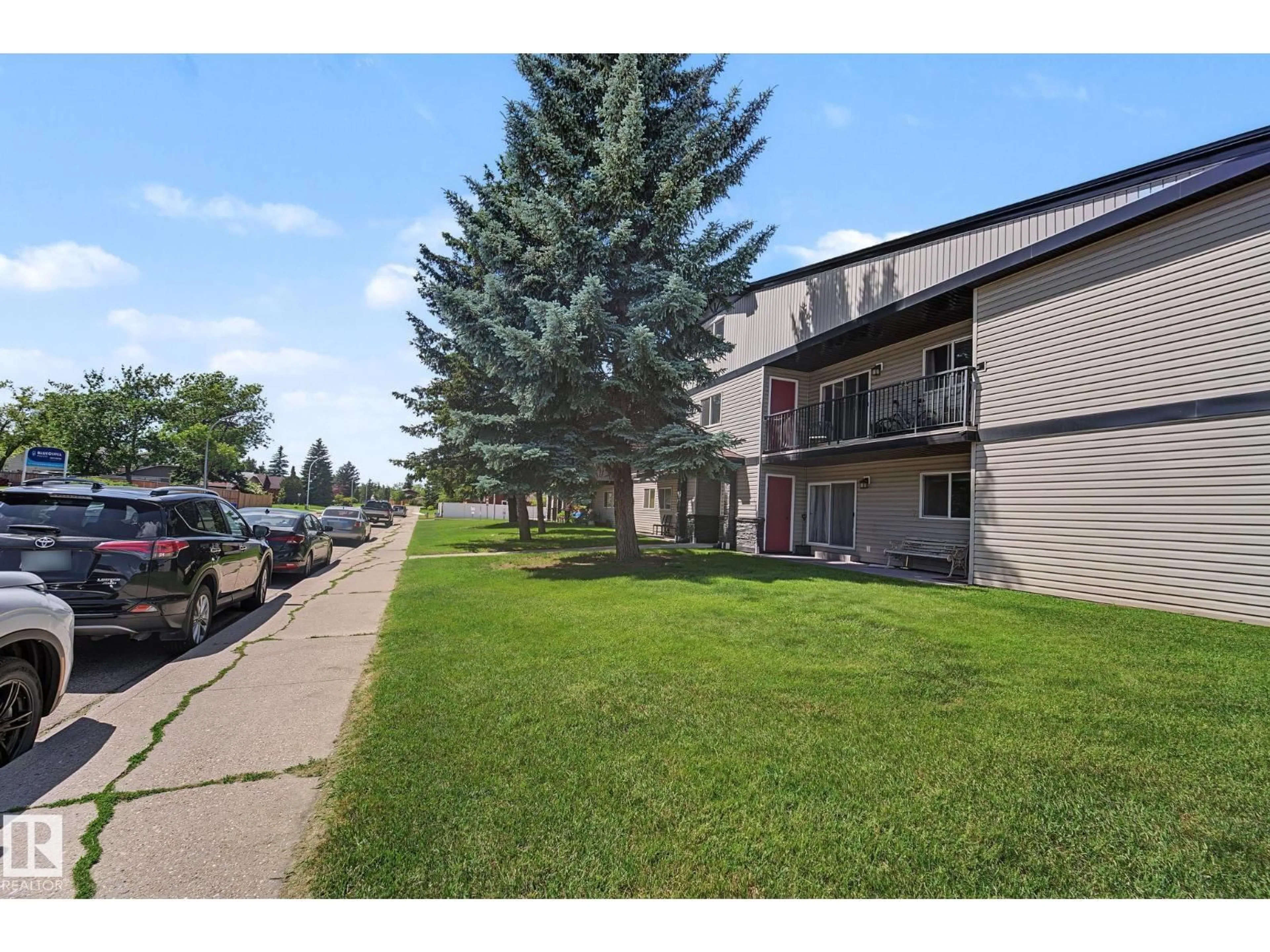 Patio, unknown for 6E - 11608 28 AV, Edmonton Alberta T6J4E3
