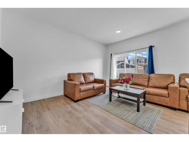#41 - 603 ORCHARDS BV, Edmonton 5