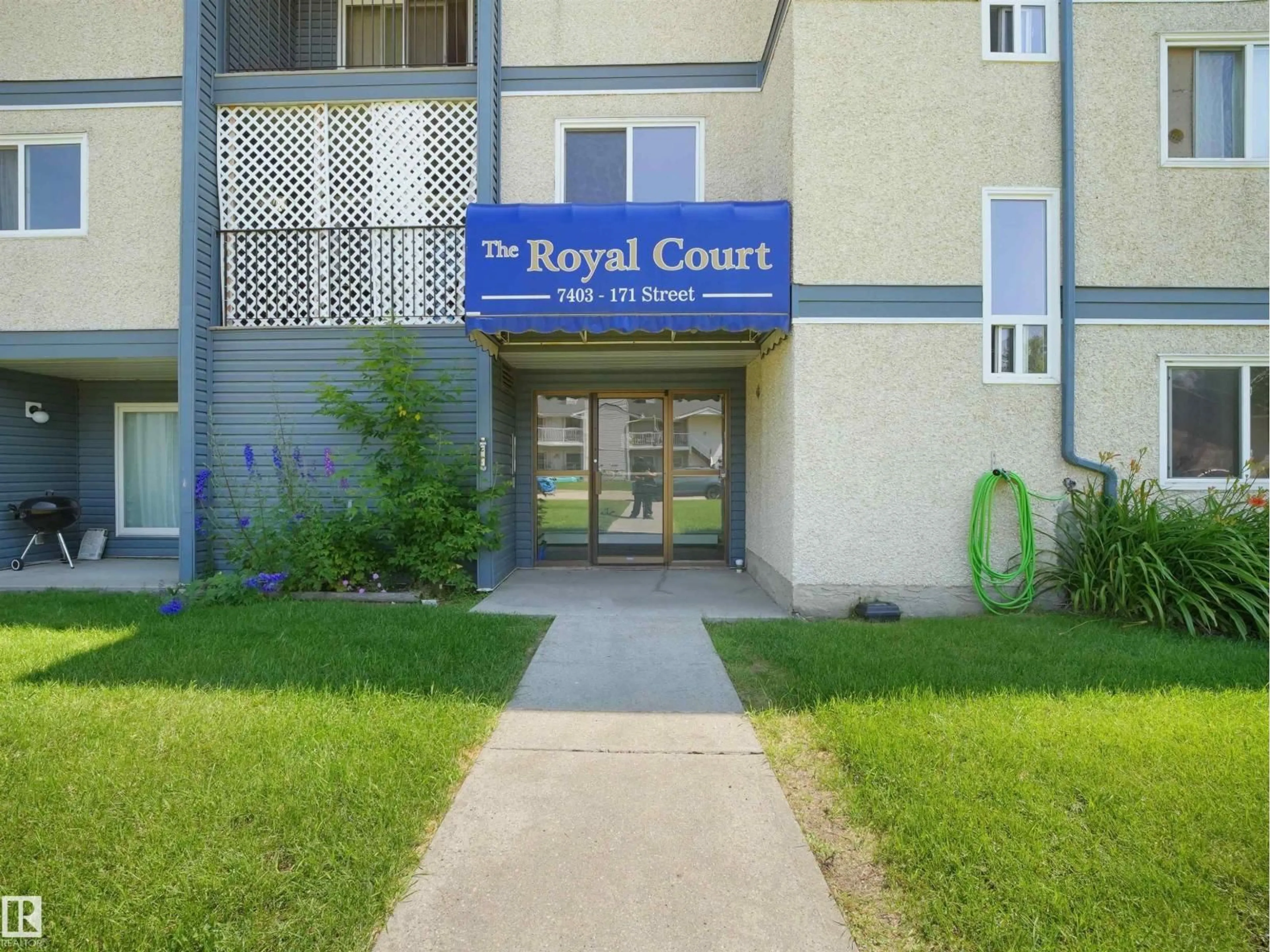 Indoor foyer for #201 - 7403 171 ST, Edmonton Alberta T5T2R1