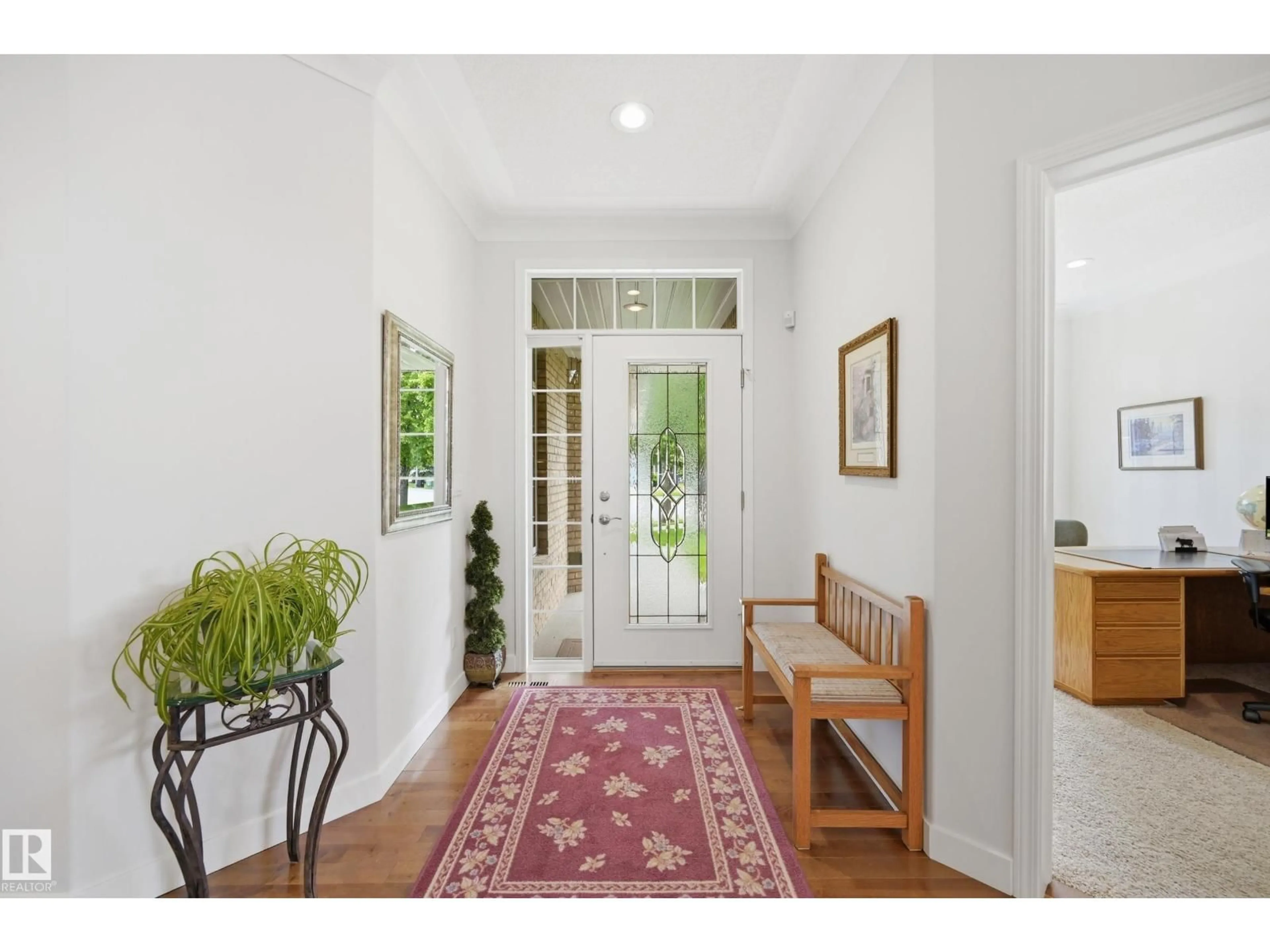 Indoor entryway for NW - 1346 119B ST, Edmonton Alberta T6J7H5