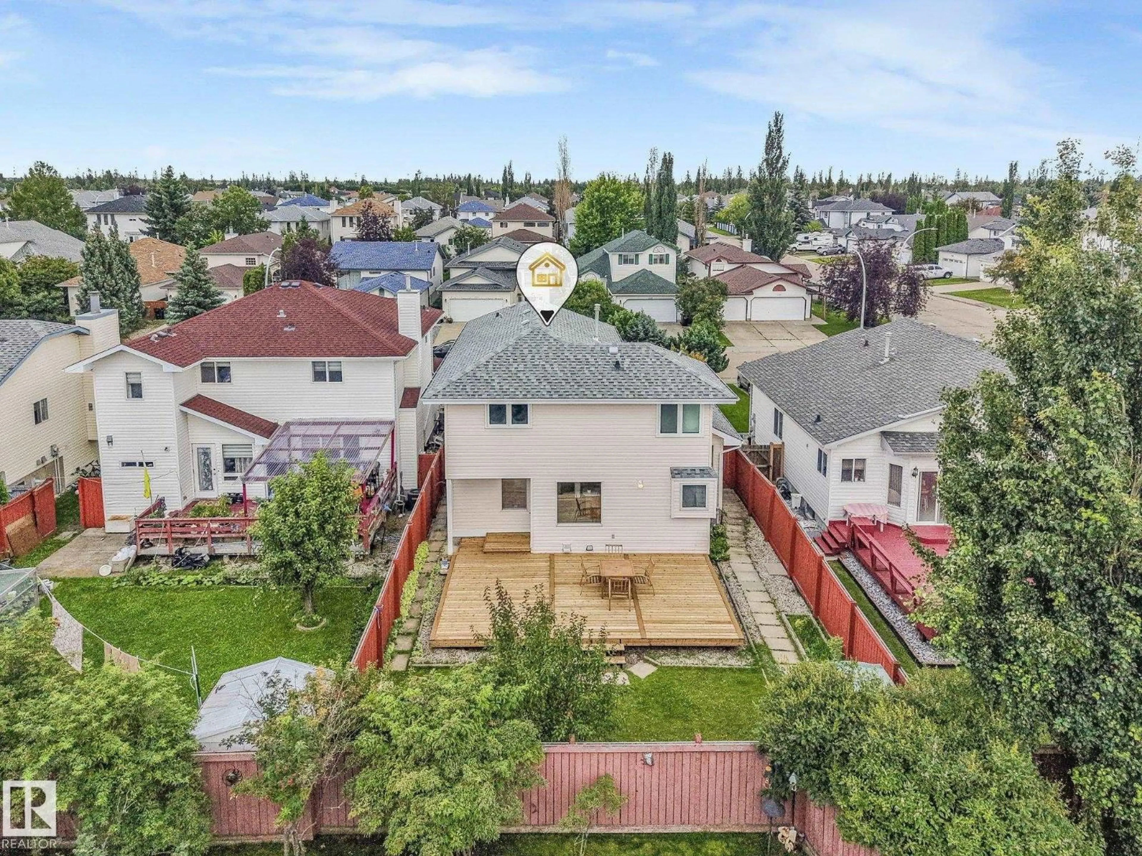 A pic from outside/outdoor area/front of a property/back of a property/a pic from drone, city buildings view from balcony for NW - 1225 KANE WD, Edmonton Alberta T6L6X7