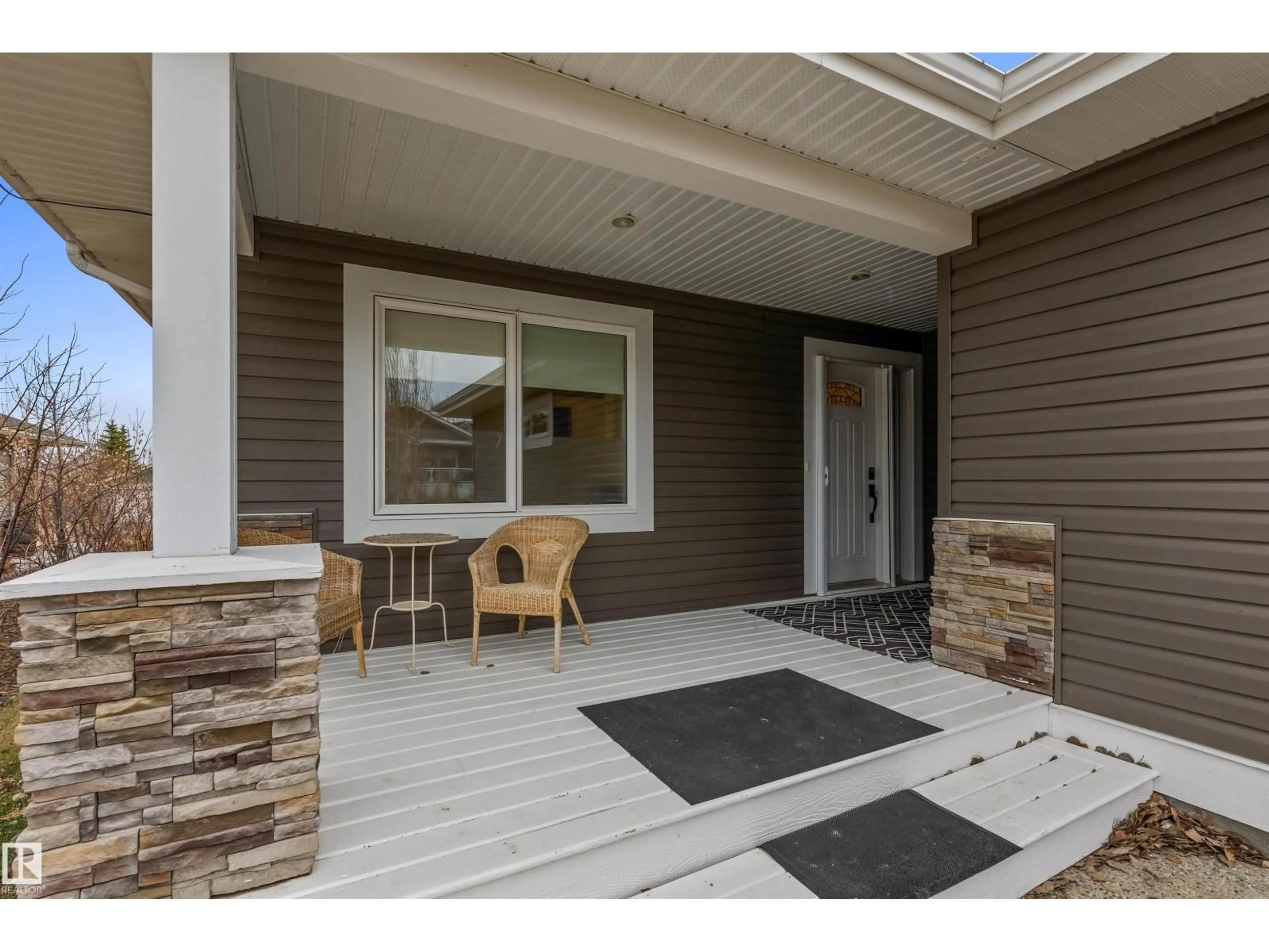 Indoor entryway for 55101 - 321 STE. ANNE TR, Rural Lac Ste. Anne County Alberta T0E1A1