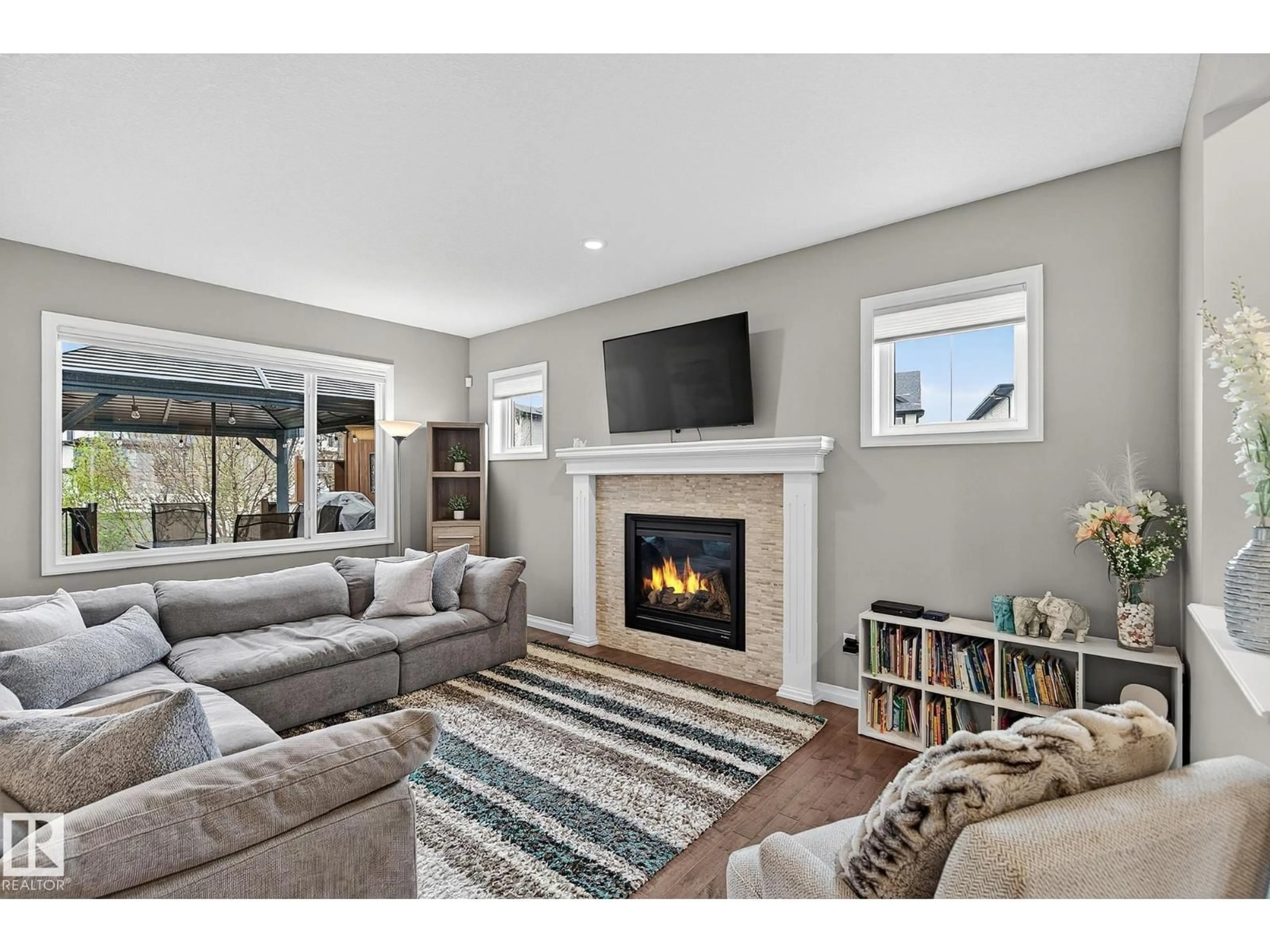 Living room with furniture, unknown for 22131 95 AV, Edmonton Alberta T5T1N1
