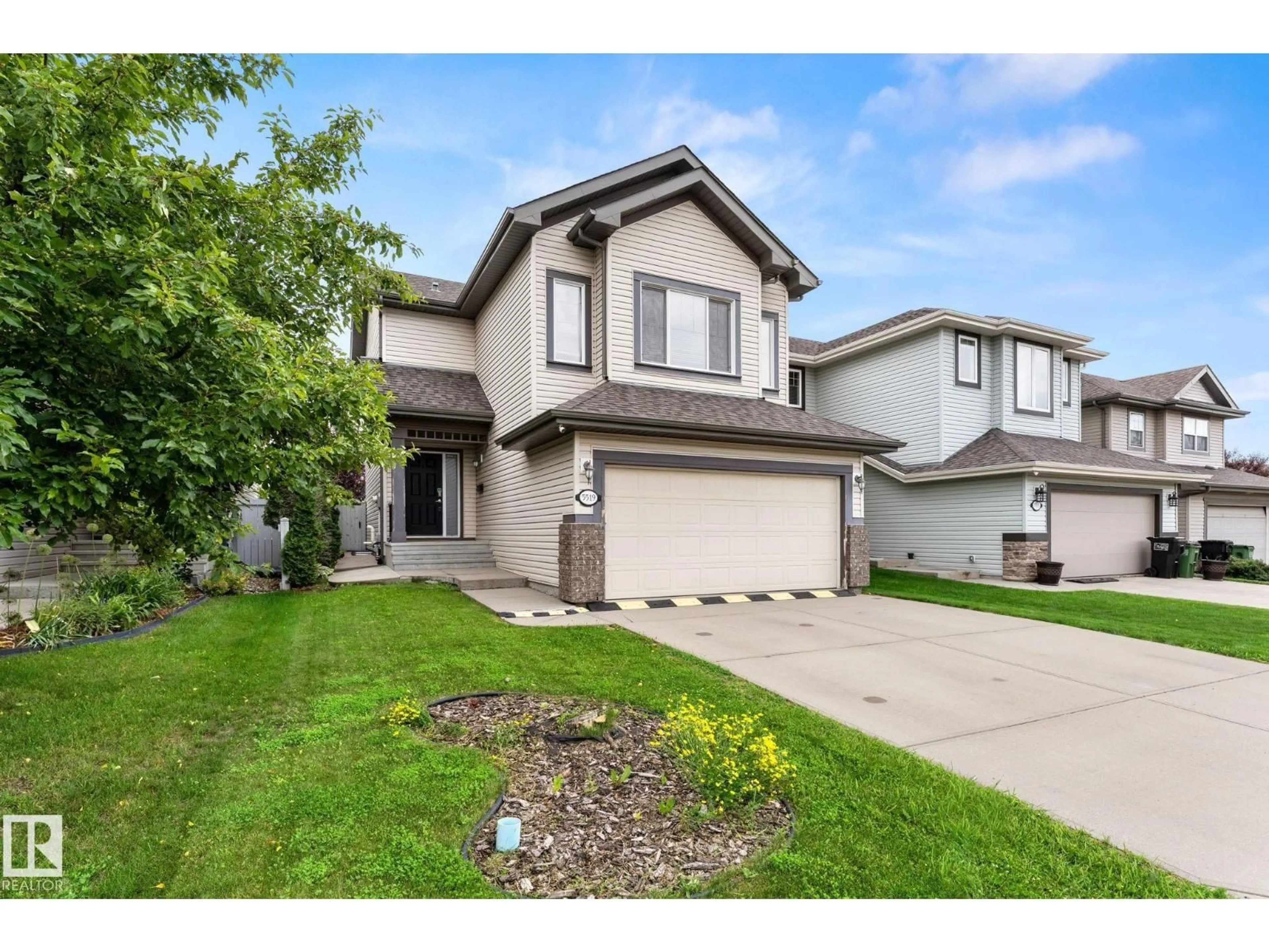 Unknown for 5519 209 ST NW, Edmonton Alberta T6M0E9