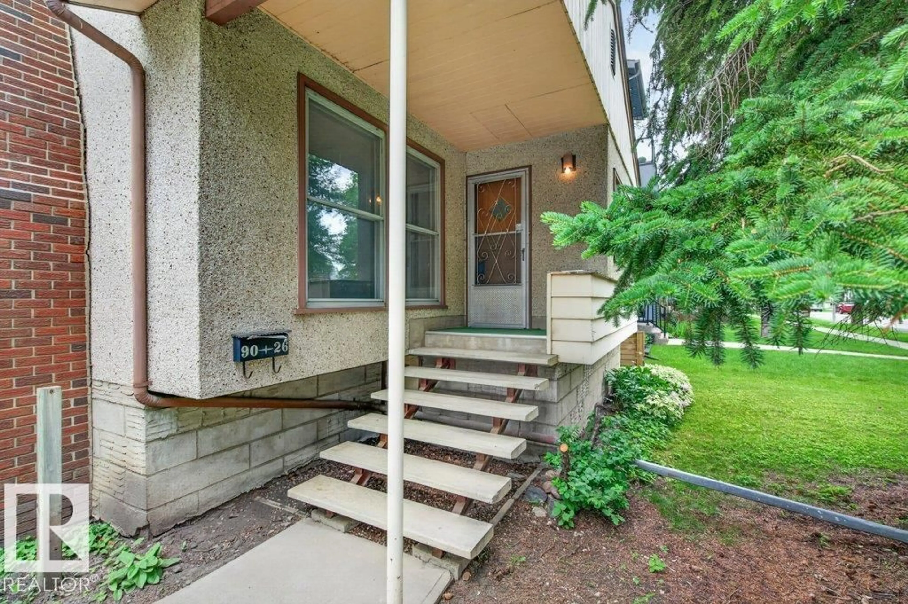 Unknown for 9026 92 ST NW, Edmonton Alberta T6C3R2