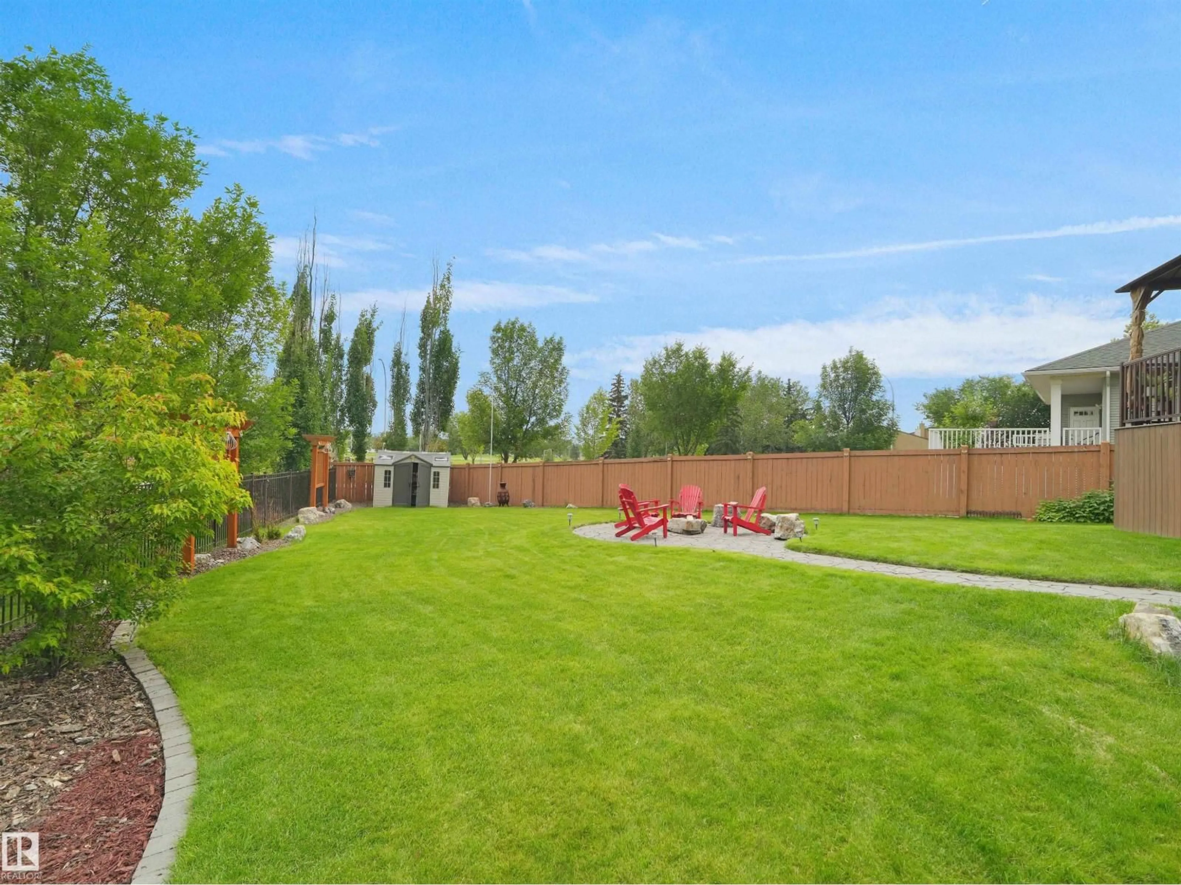 Patio, unknown for 3704 141 AV, Edmonton Alberta T5Y0E3