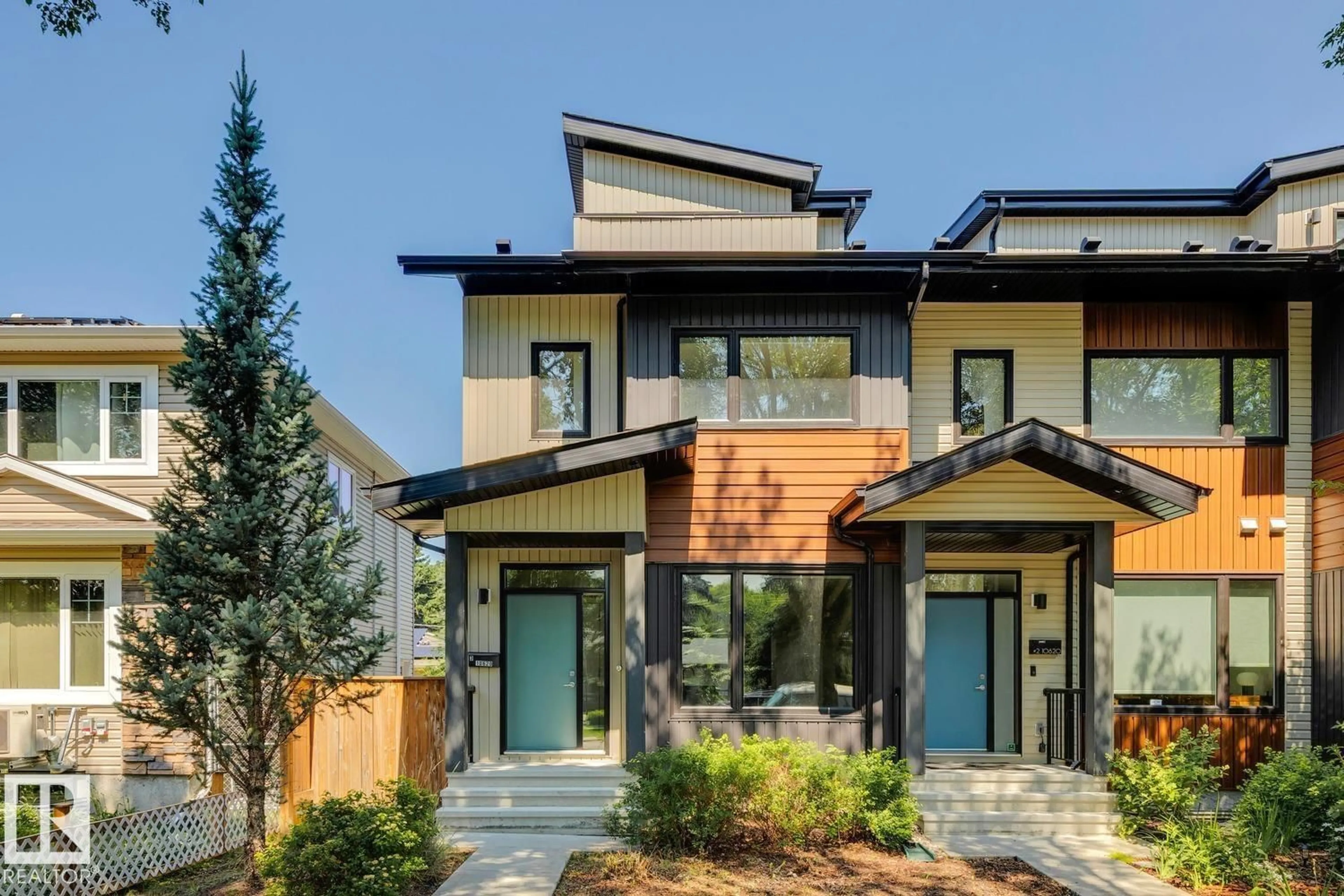 Home with brick exterior material, mountain view for #3 - 10620 65 AV, Edmonton Alberta T6H1V4