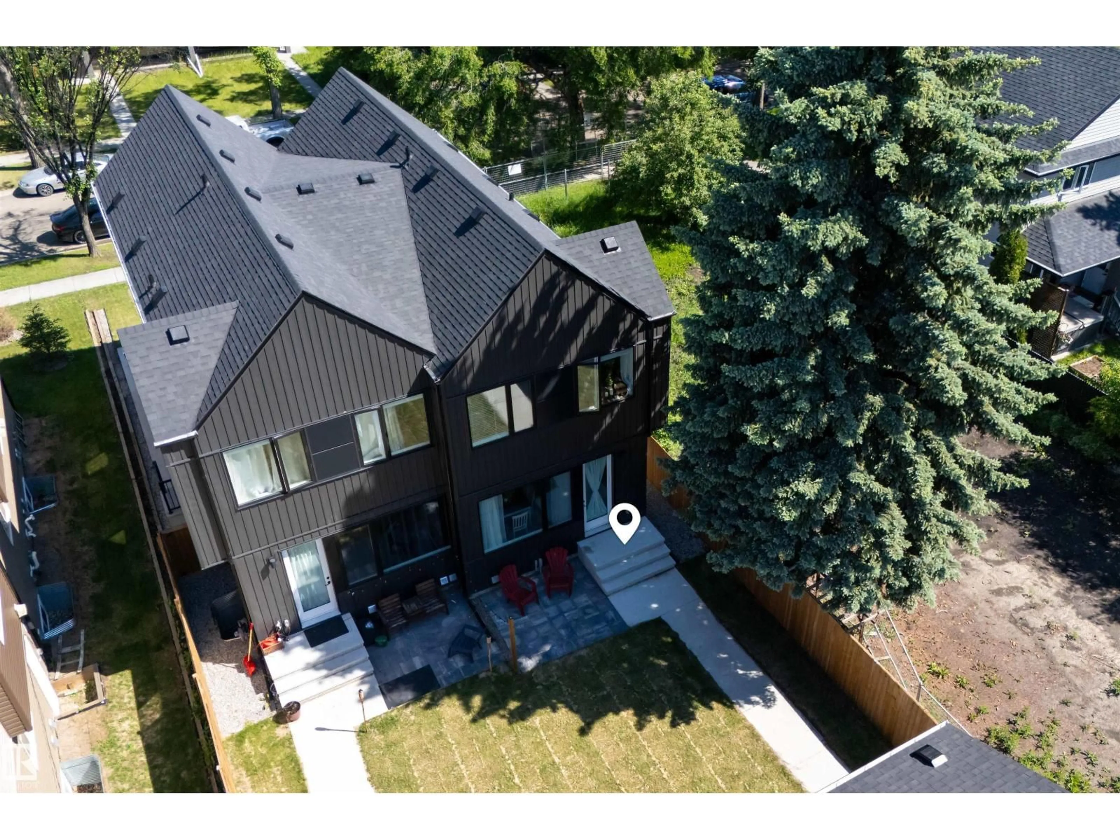 A pic from outside/outdoor area/front of a property/back of a property/a pic from drone, unknown for 8551 81 AV, Edmonton Alberta T6C0W3