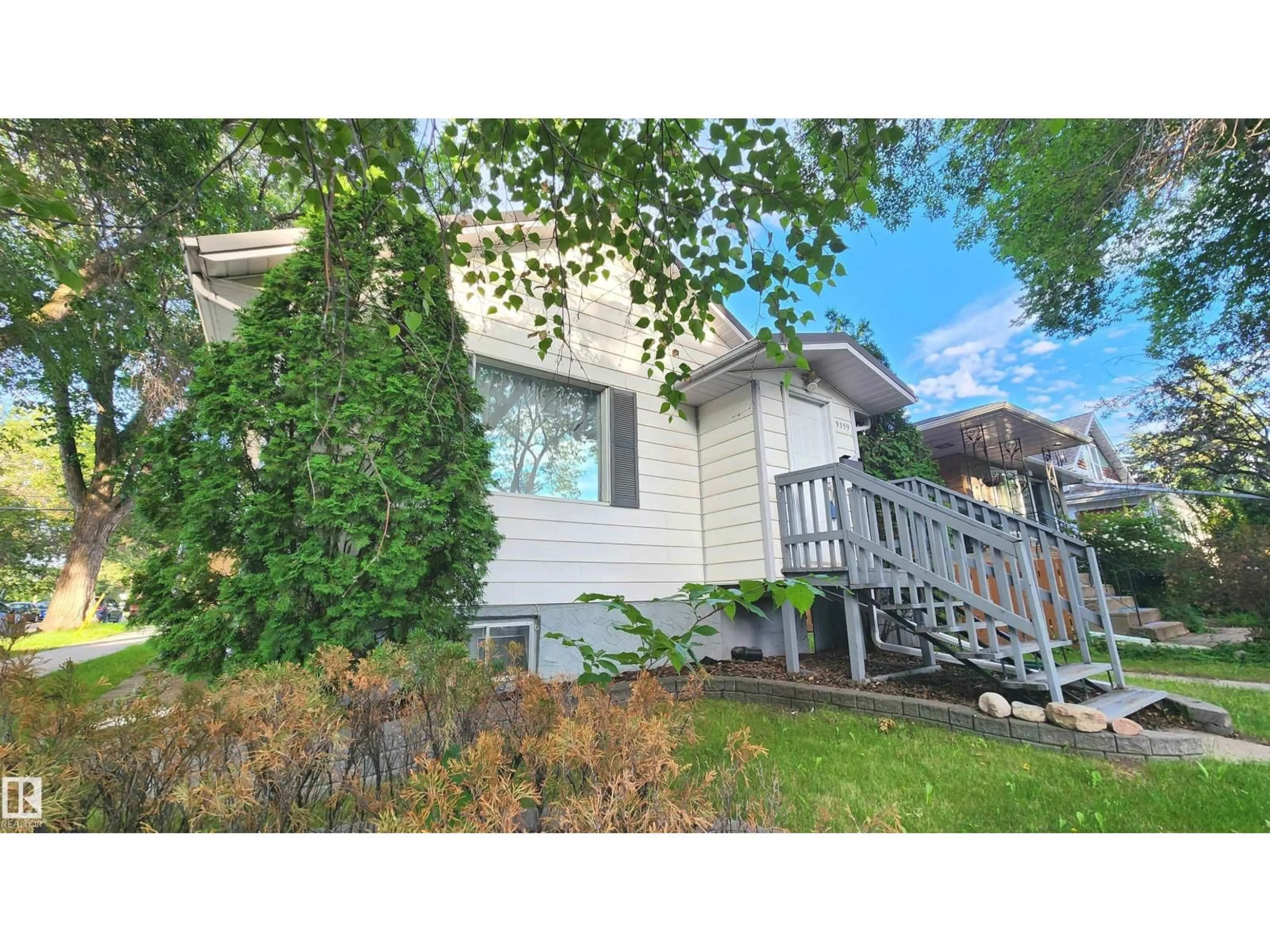 Unknown for 9359 92 ST, Edmonton Alberta T6C3R8