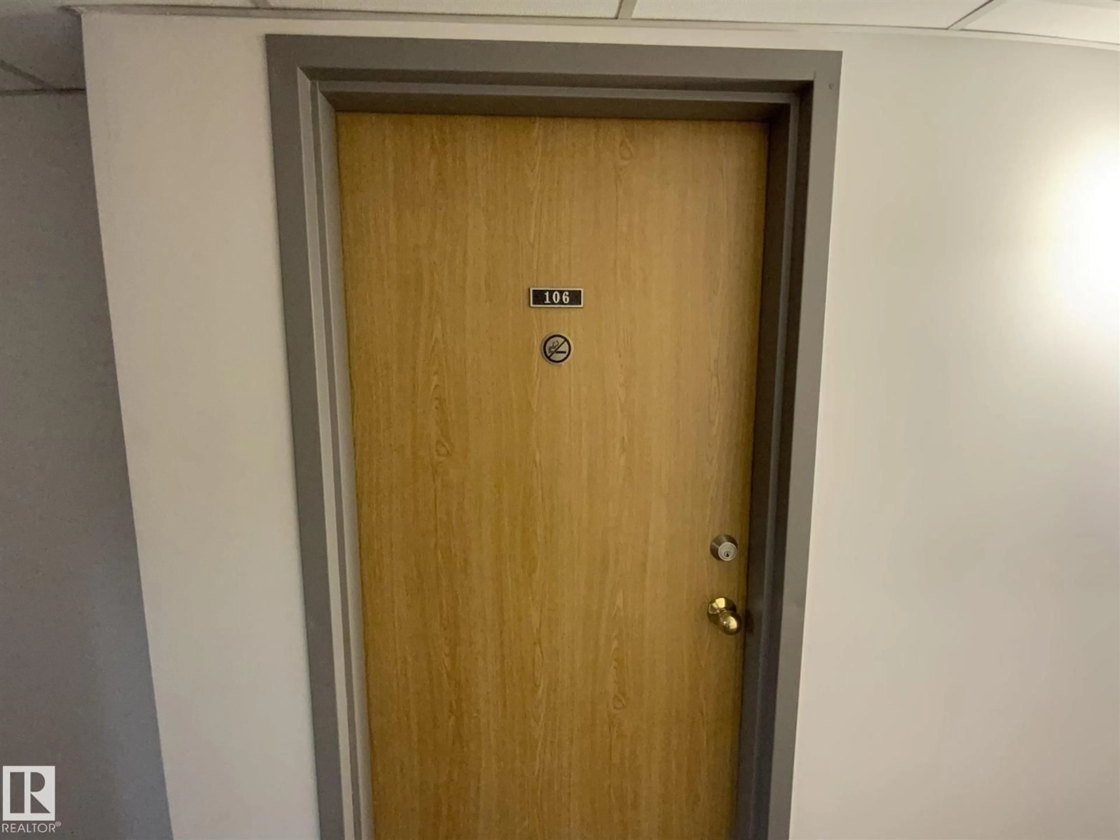 A pic of a room for 106 - 106 10838 108 ST NW, Edmonton Alberta T5H3A6