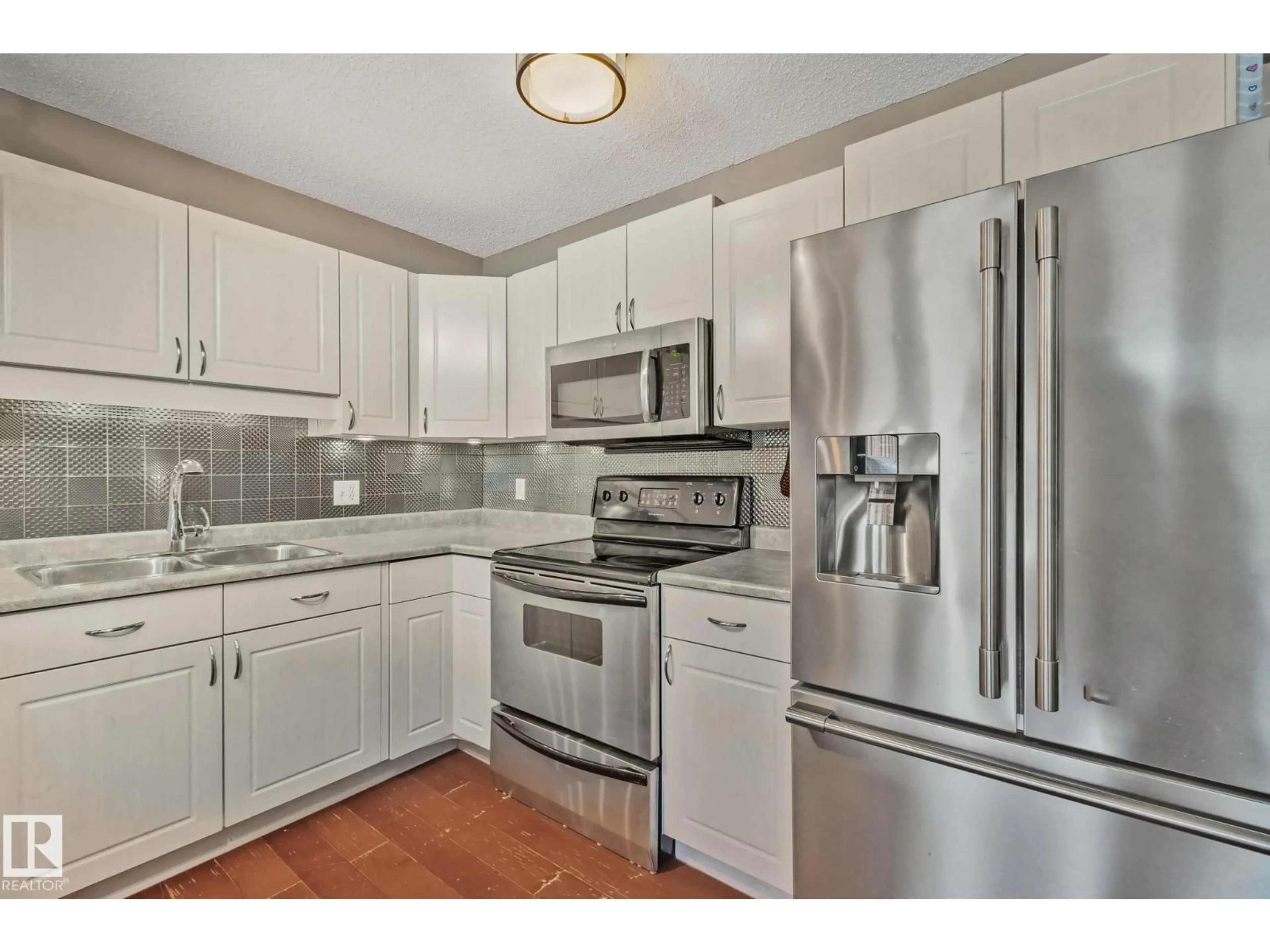 Standard kitchen, unknown for SW SW - 12248 16 AV, Edmonton Alberta T6W1L7