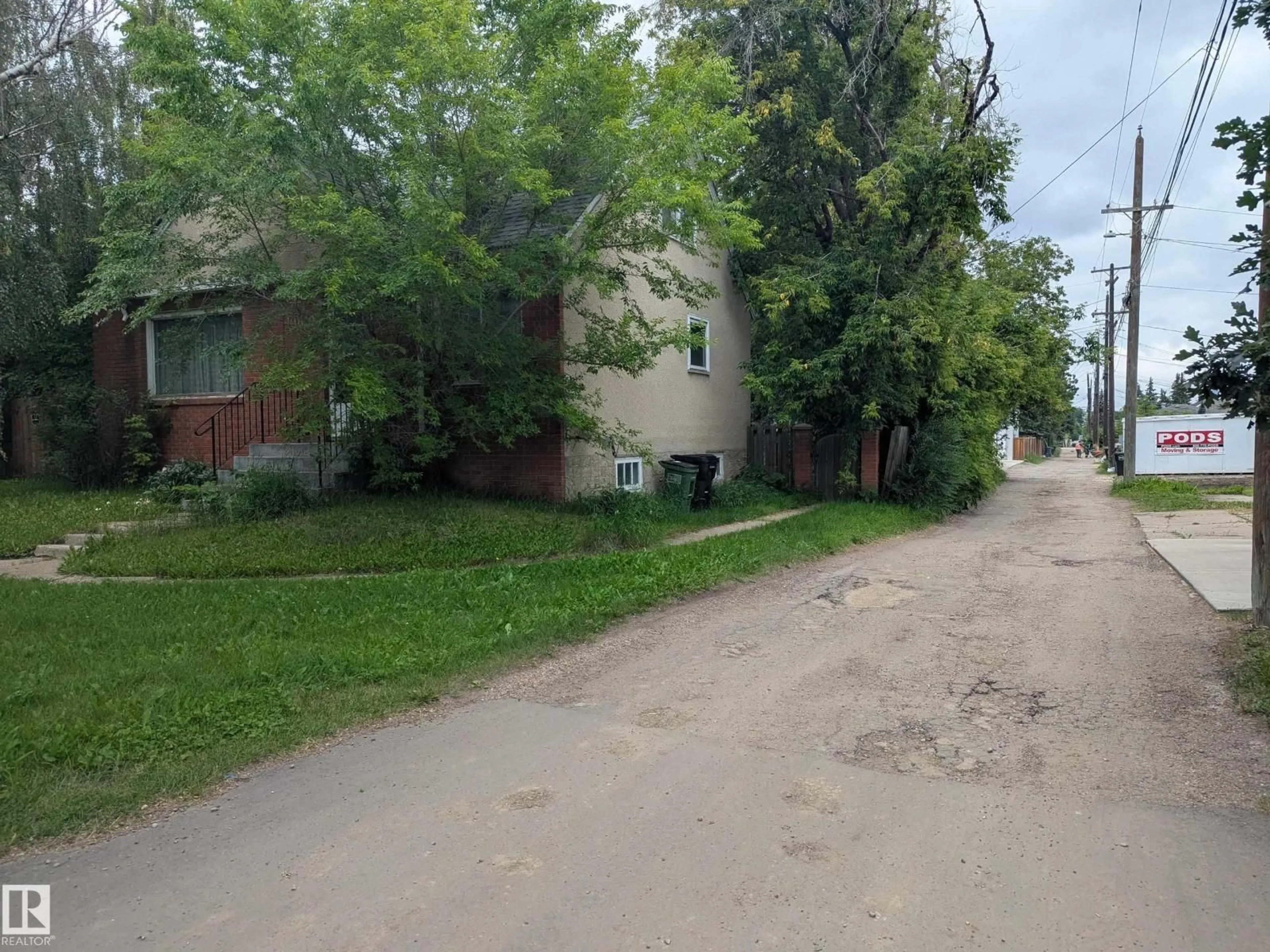 Unknown for 10610 60A AV, Edmonton Alberta T6H1K6