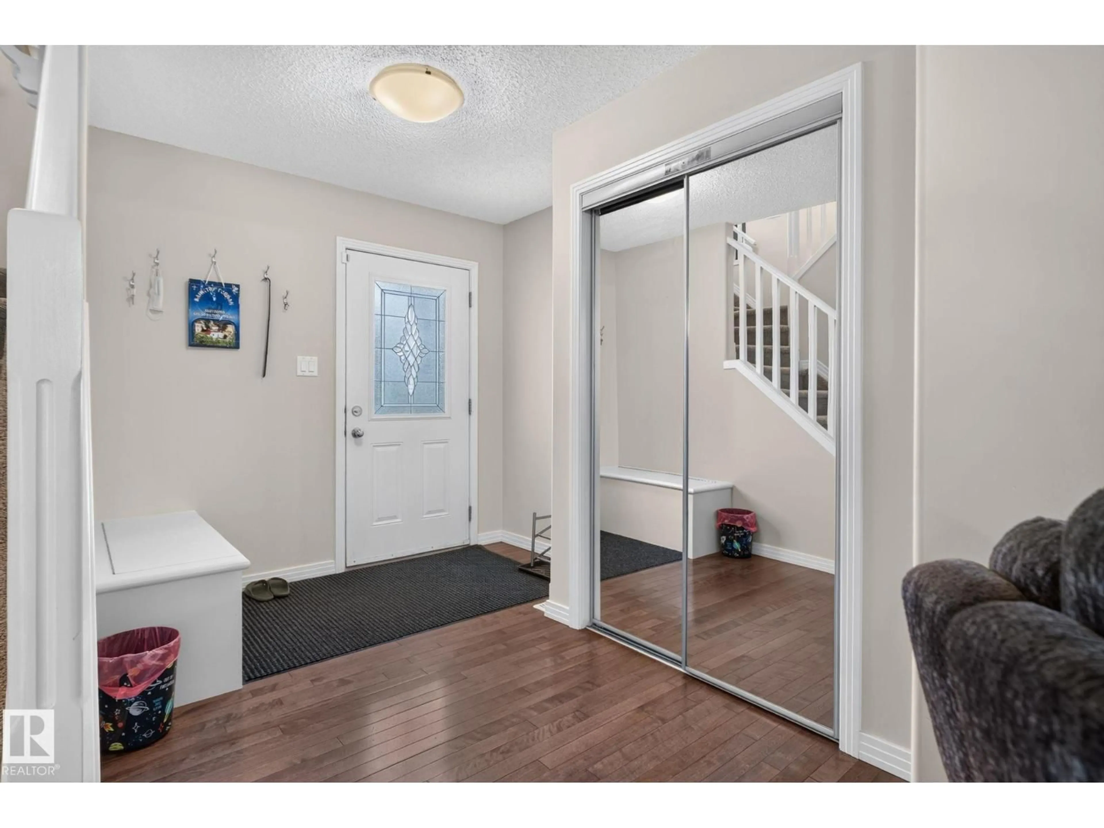 Indoor entryway for NW - 7858 170A AV, Edmonton Alberta T5Z0C9