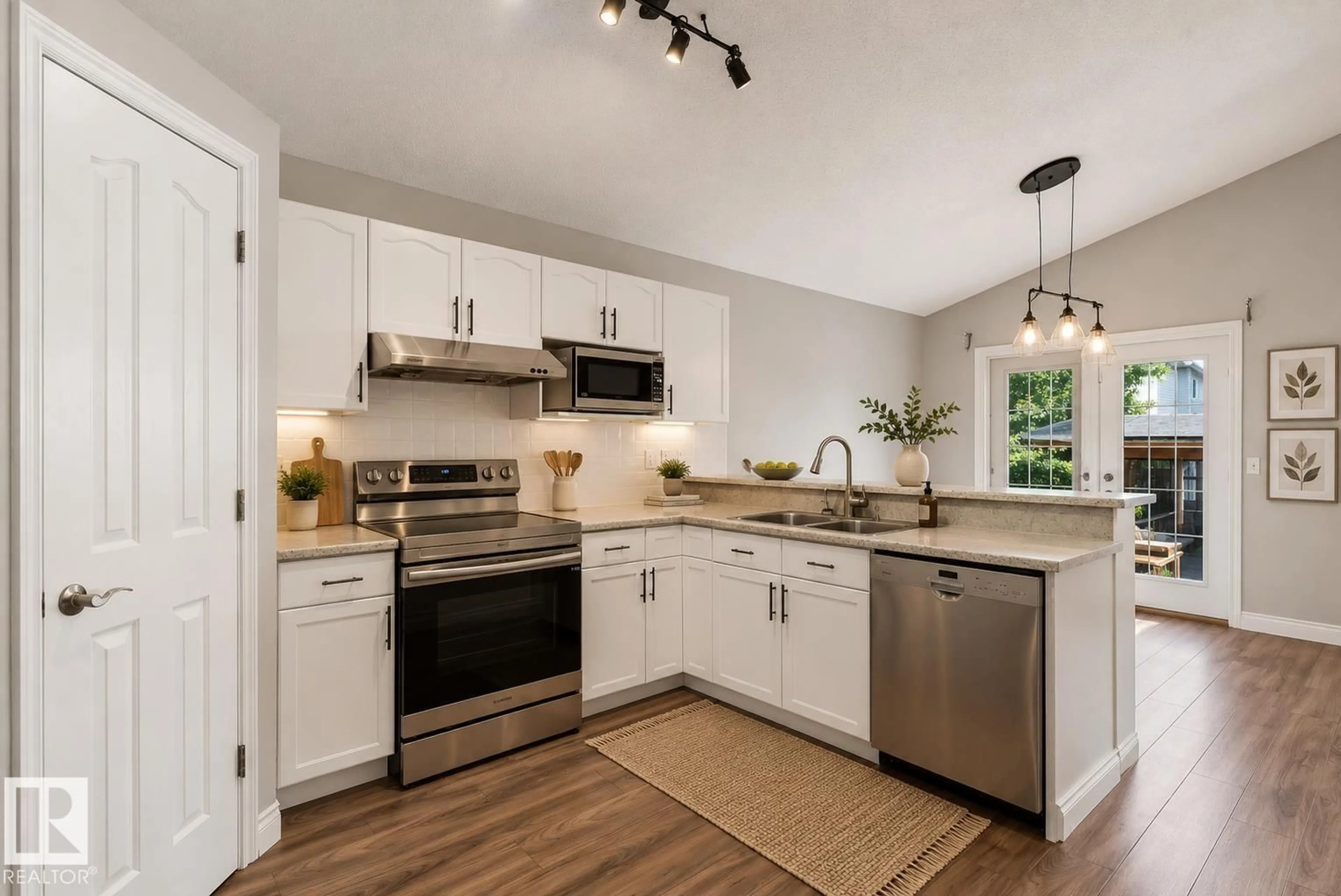Open concept kitchen, unknown for 13540 141 AV, Edmonton Alberta T6V1W7