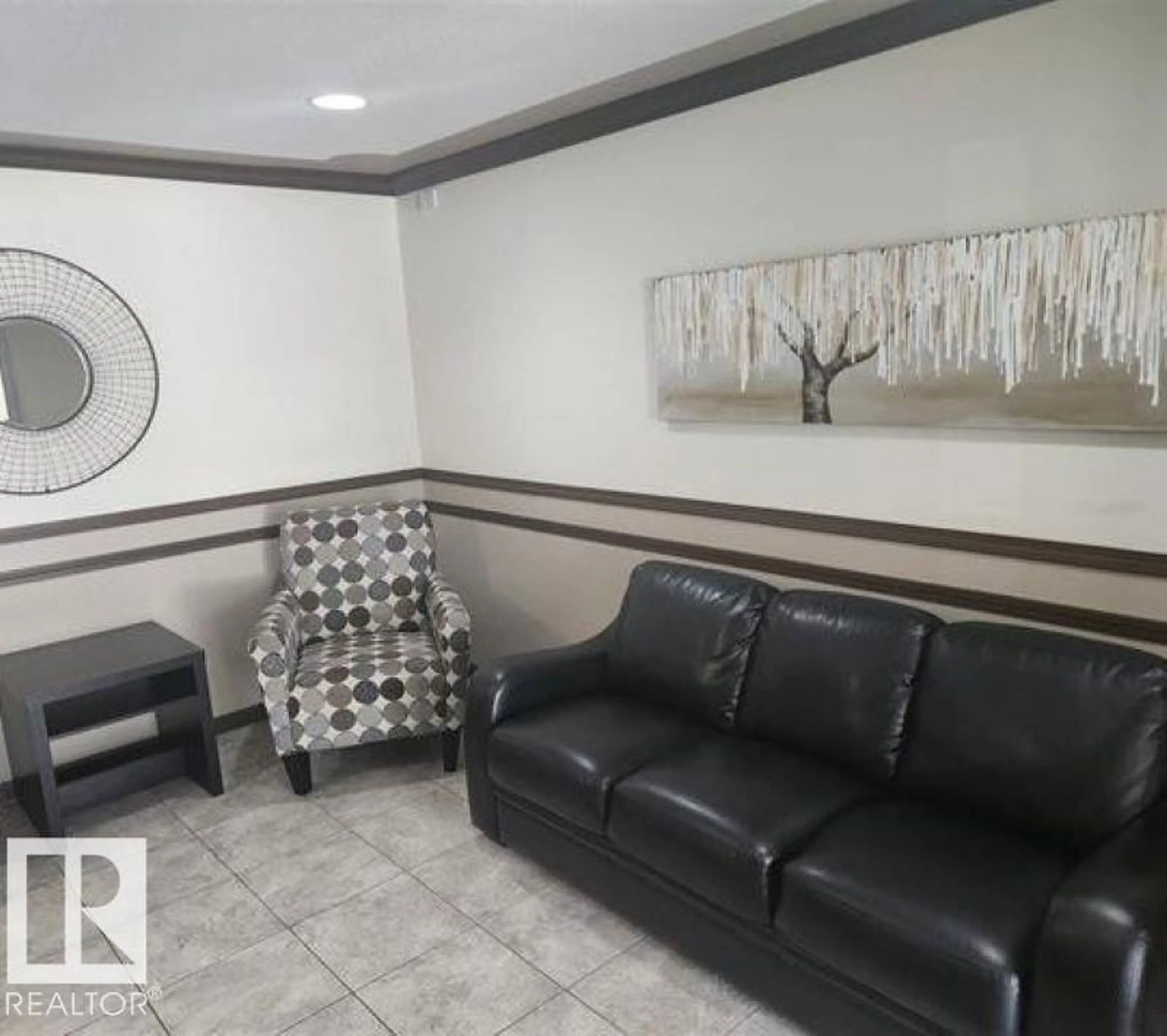Lobby for #303 - 17467 98A AV, Edmonton Alberta T5T6E9
