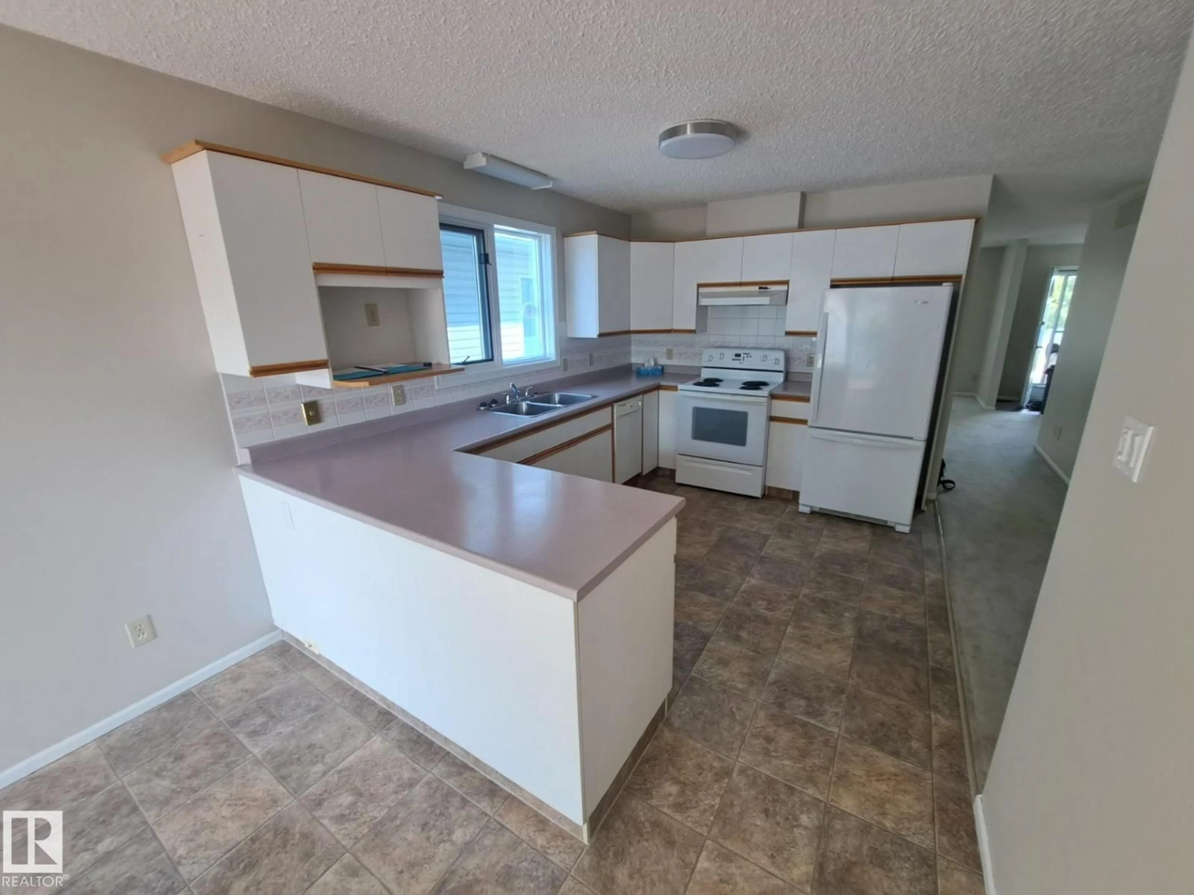 Standard kitchen, unknown for 5 - 11015 105 AV, Westlock Alberta T7P2P5