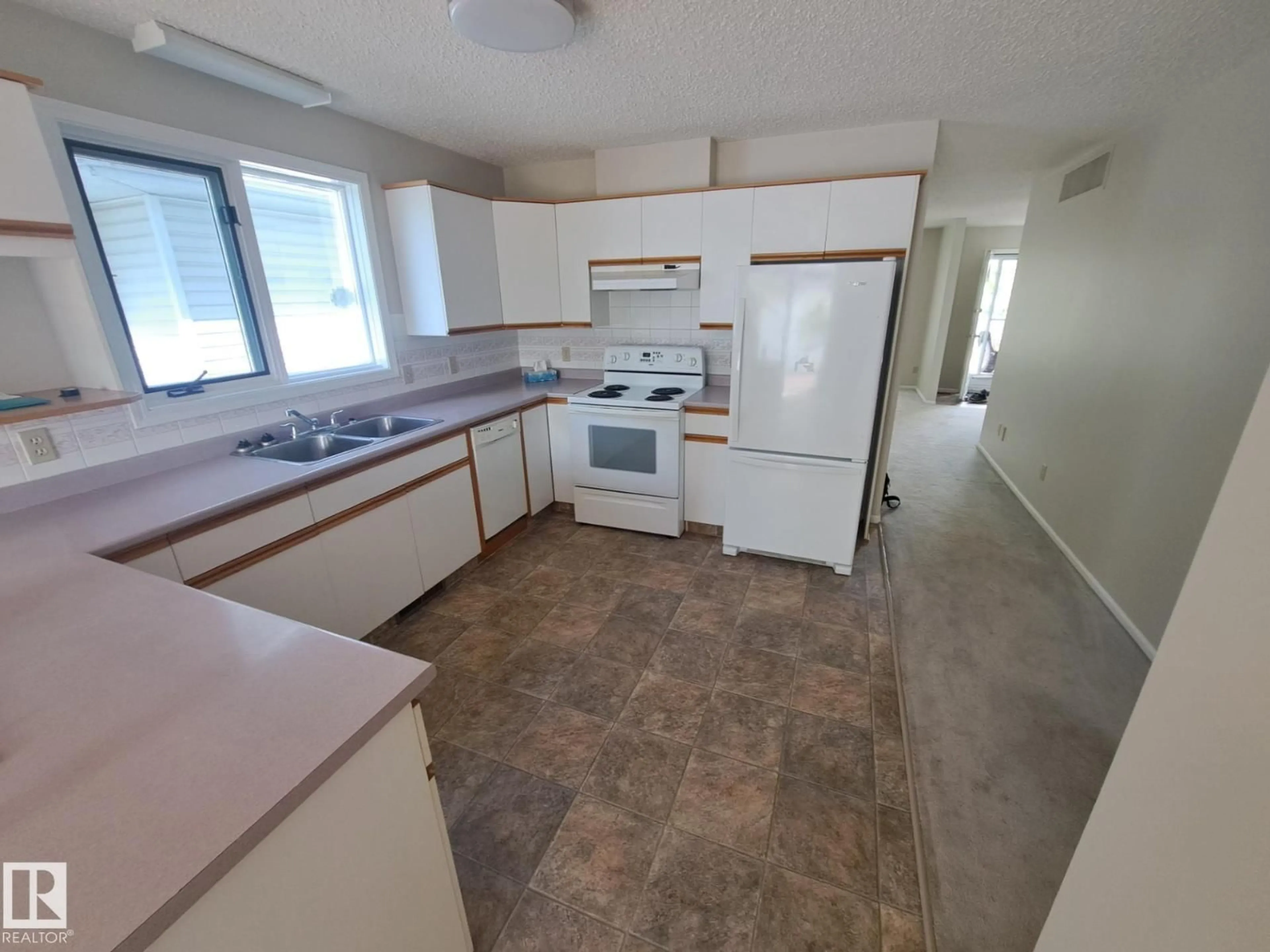 Standard kitchen, unknown for 5 - 11015 105 AV, Westlock Alberta T7P2P5
