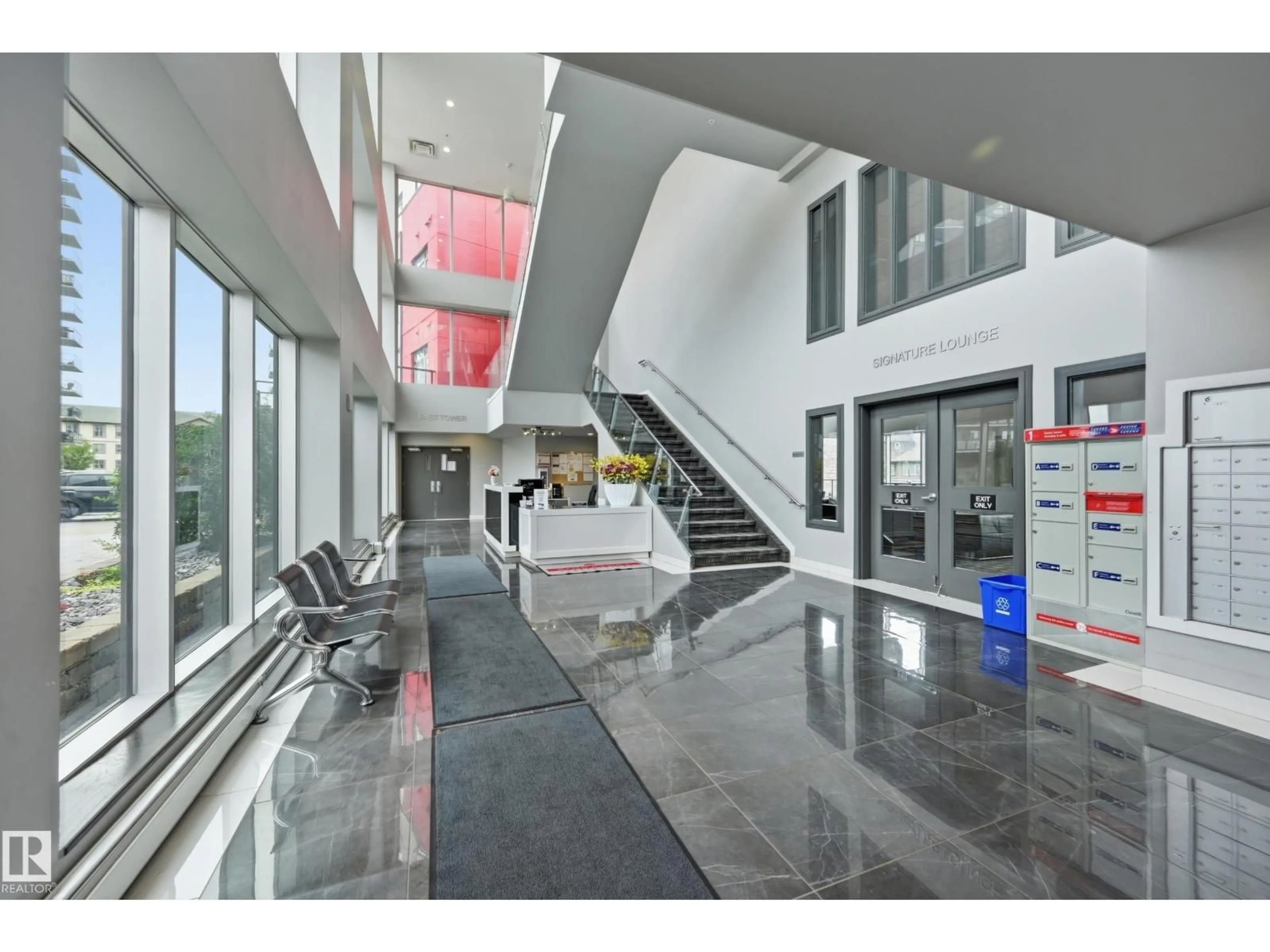 Indoor foyer for 5151 - 528 WINDERMERE BV, Edmonton Alberta T6W2K4