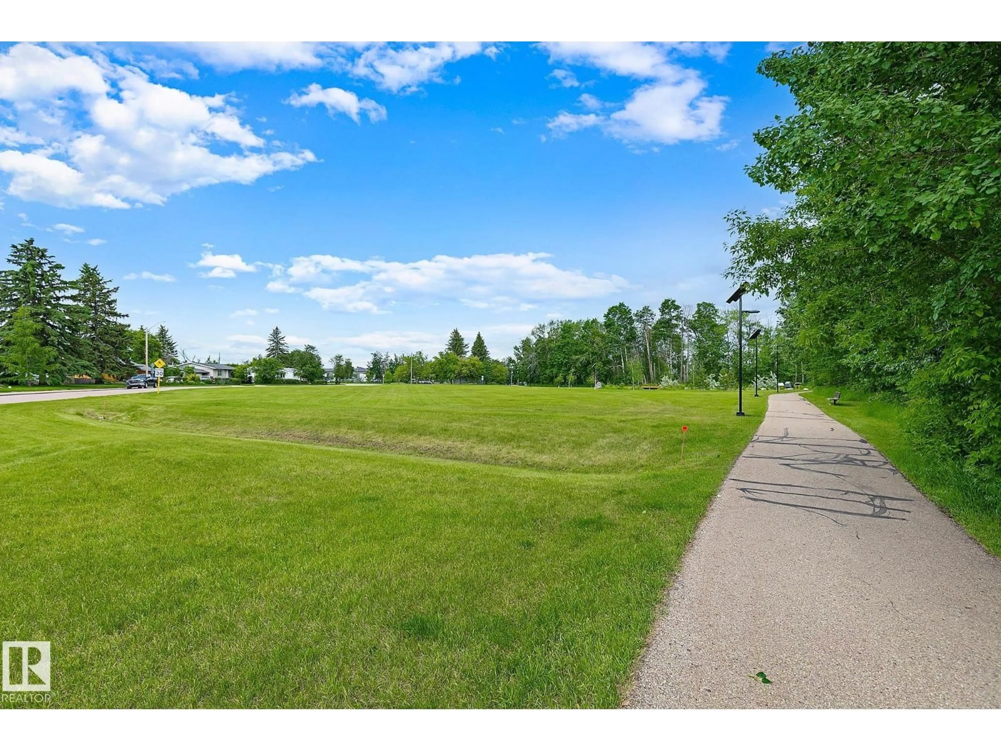 A pic from outside/outdoor area/front of a property/back of a property/a pic from drone, unknown for 31 RIVER DR, Devon Alberta T9G1B6