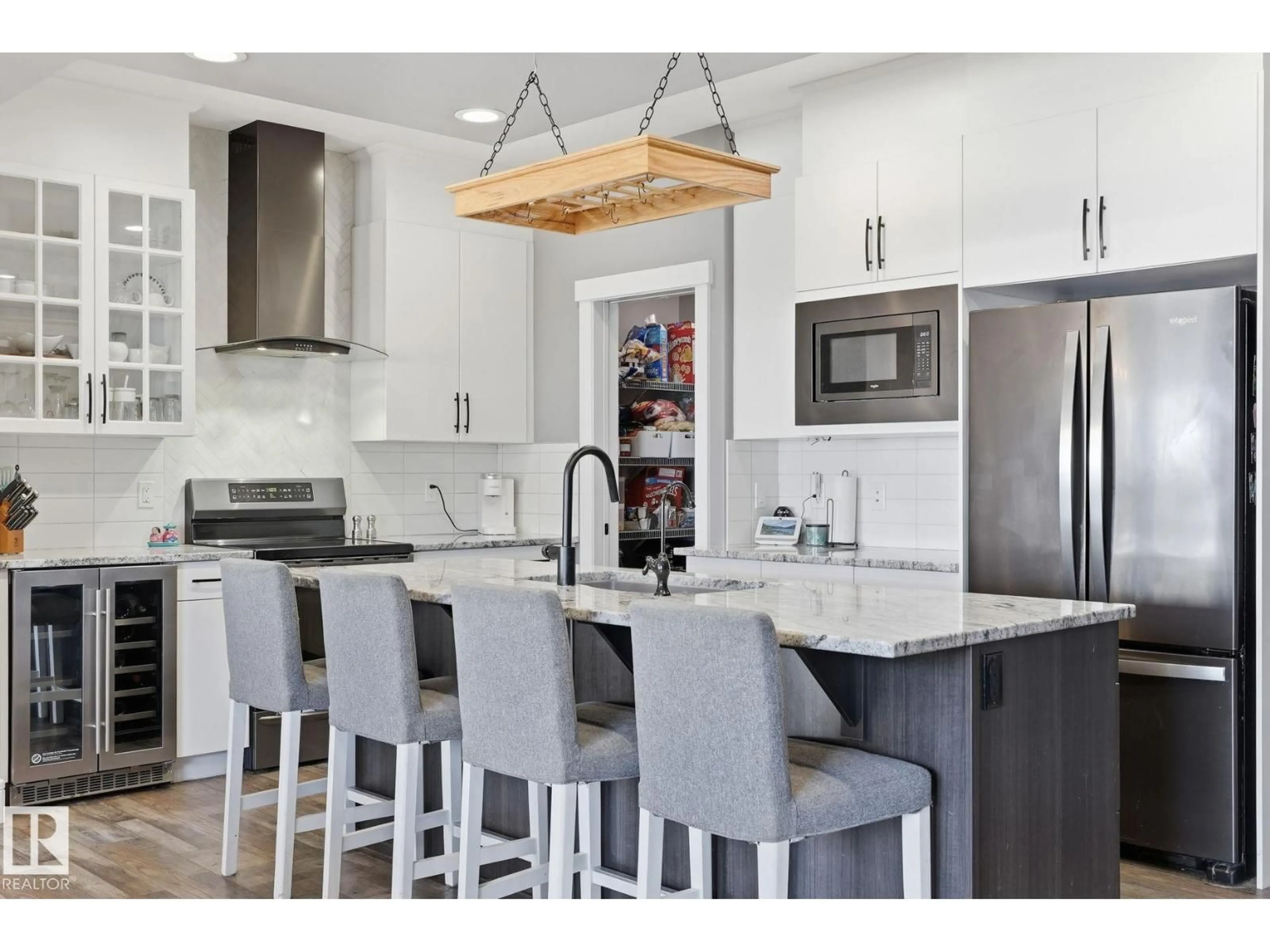 Open concept kitchen, ceramic/tile floor for 14 COPPERHAVEN DR, Spruce Grove Alberta T7X0Y6