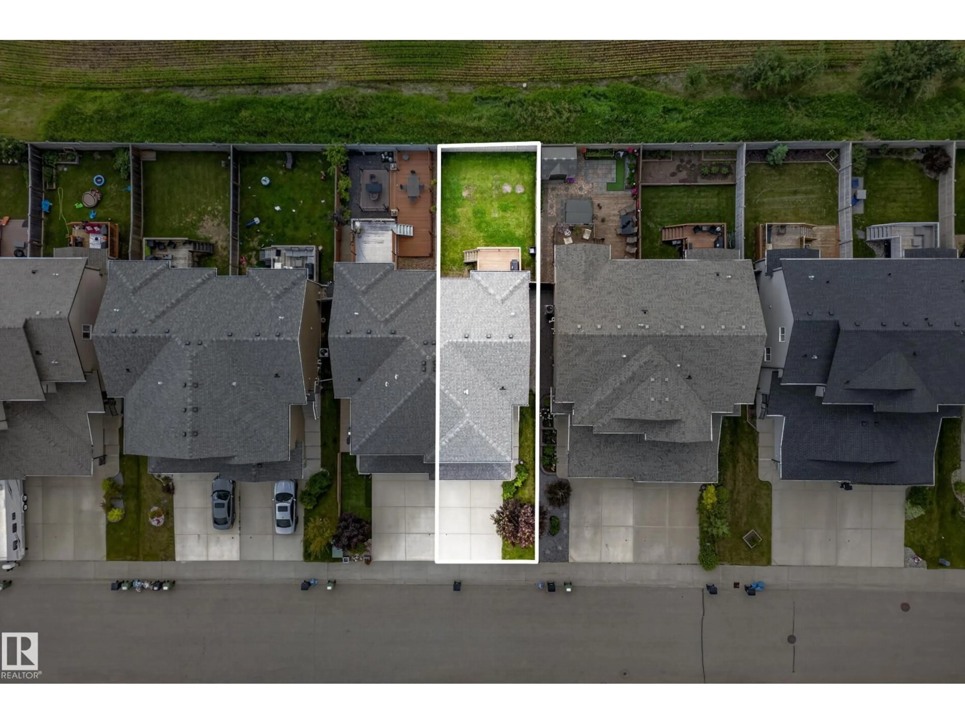 A pic from outside/outdoor area/front of a property/back of a property/a pic from drone, street for 186 REED PL, Leduc Alberta T9E0S6
