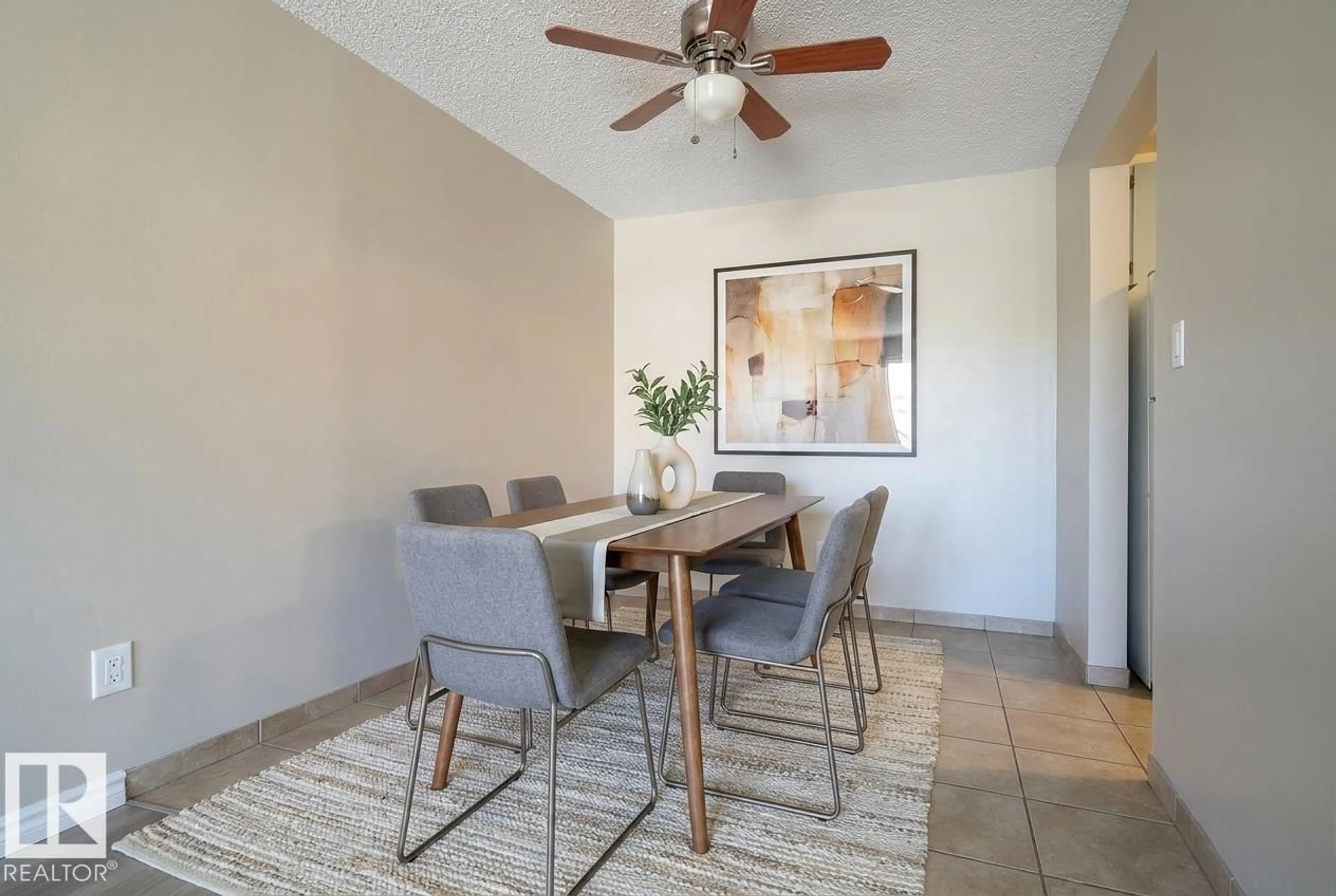 Dining room, unknown for 4810 MILL WOODS SOUTH RD, Edmonton Alberta T6L5N9
