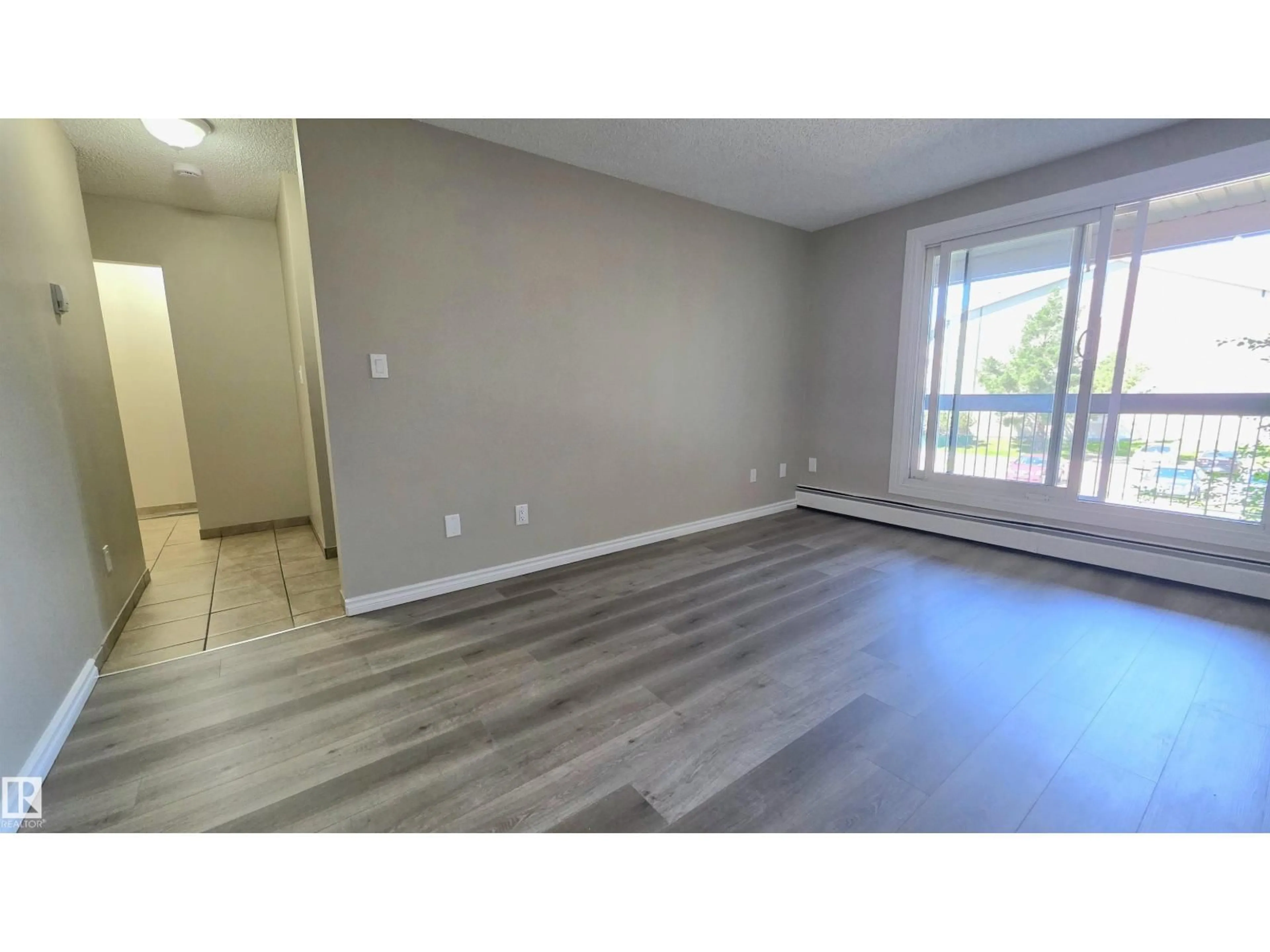 A pic of a room for 4810 MILL WOODS SOUTH RD, Edmonton Alberta T6L5N9