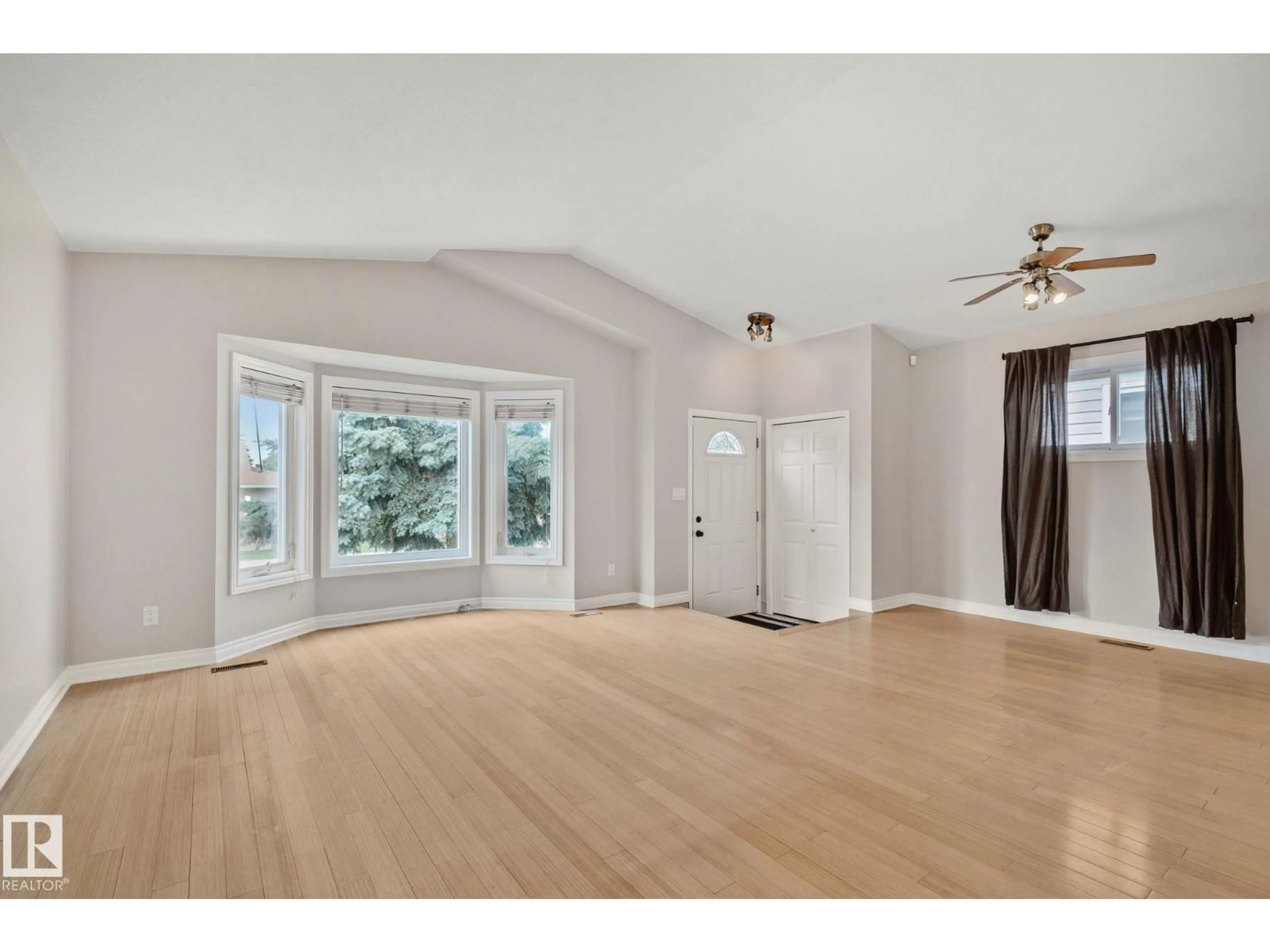 Unknown for NW - 2409 47 ST, Edmonton Alberta T6L4P6