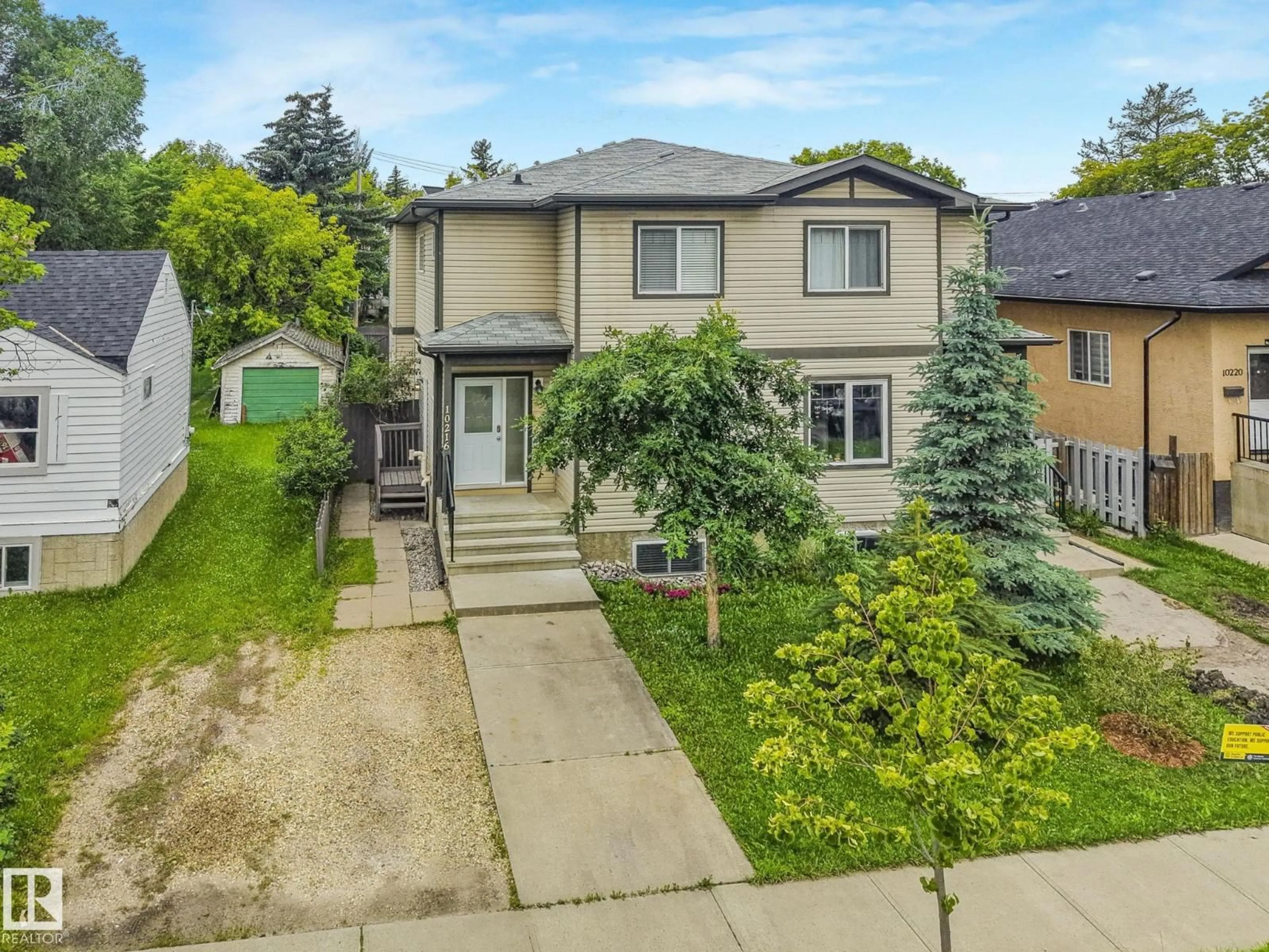 A pic from outside/outdoor area/front of a property/back of a property/a pic from drone, street for 10216 150 ST, Edmonton Alberta T5P1P3