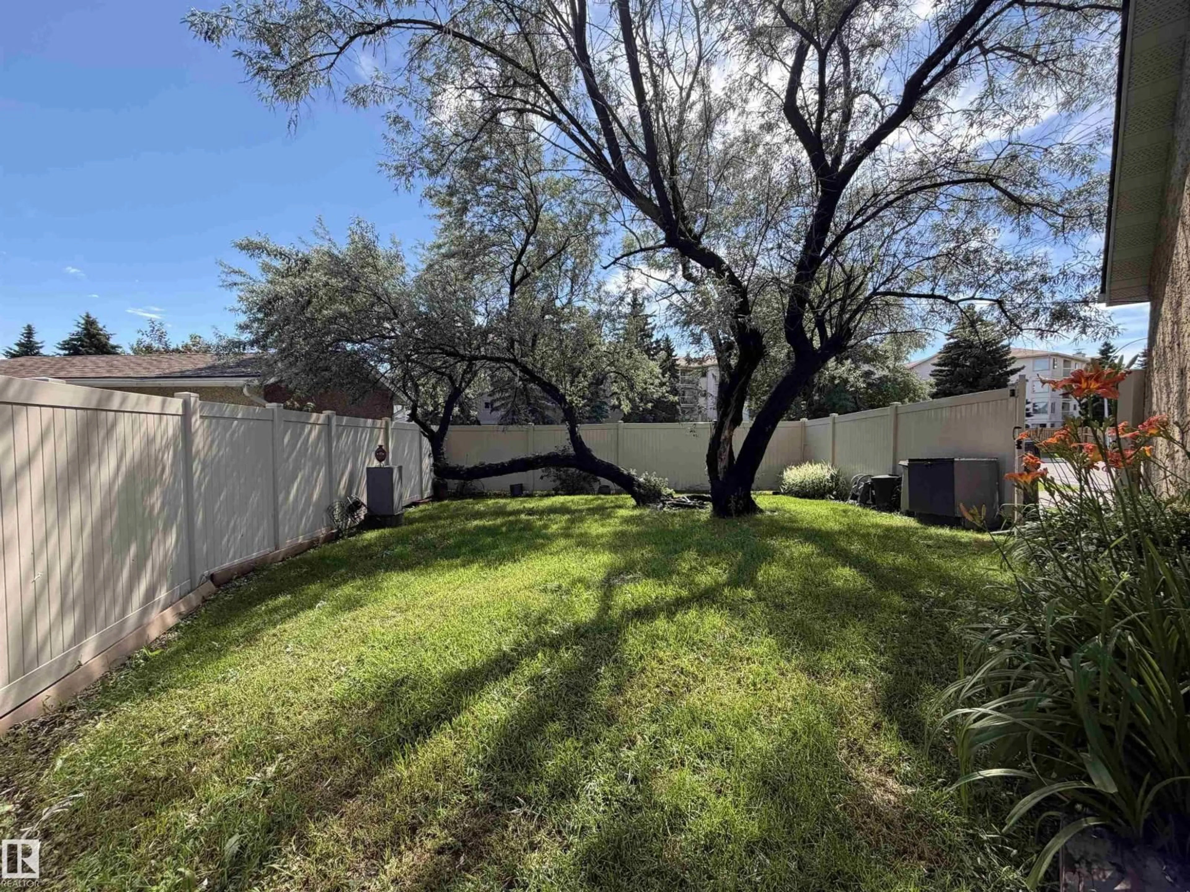 A pic from outside/outdoor area/front of a property/back of a property/a pic from drone, unknown for NW - 9503 180A ST, Edmonton Alberta T5T2Z4