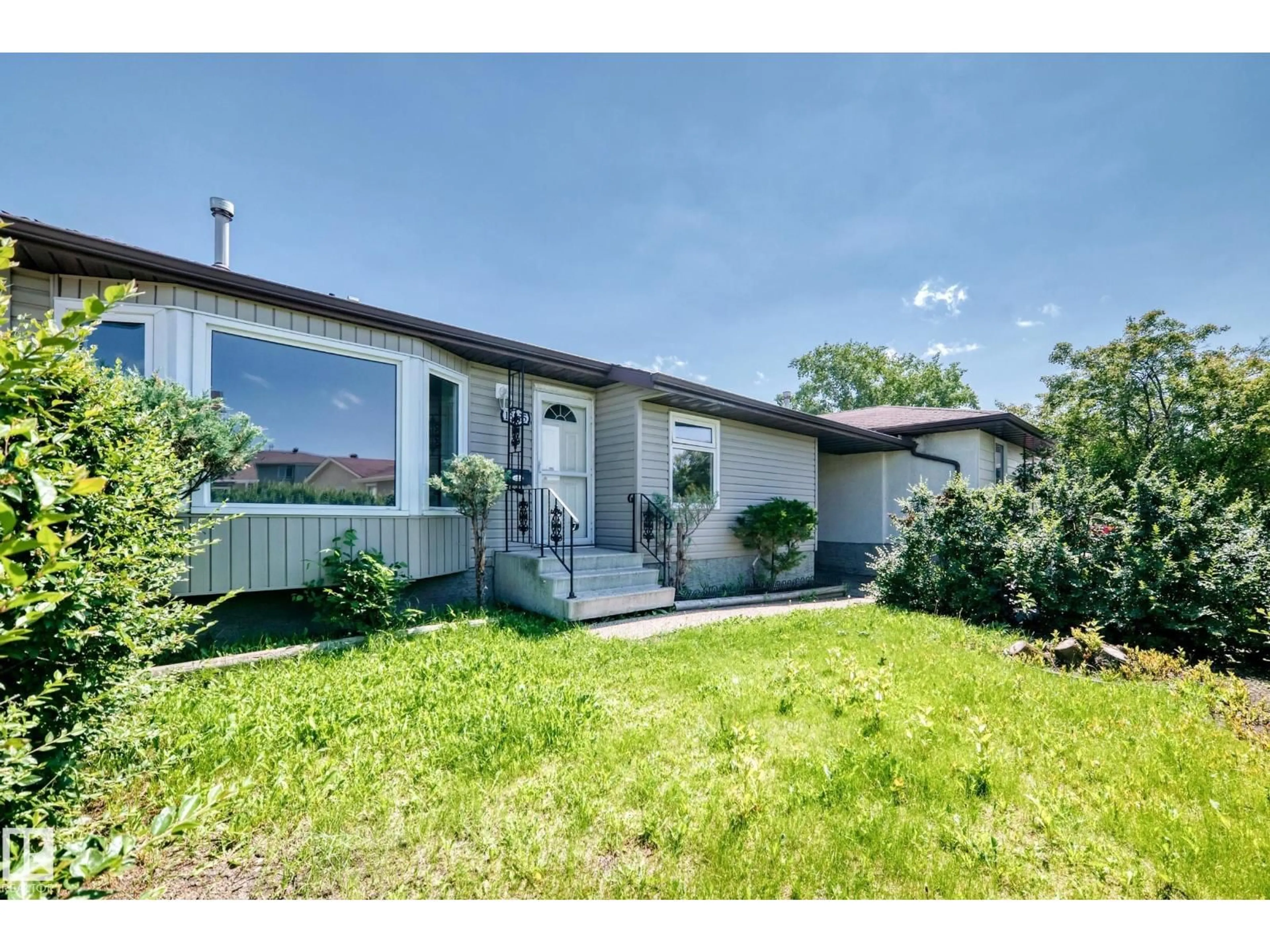 Unknown for 13835 114 ST, Edmonton Alberta T5X4A1