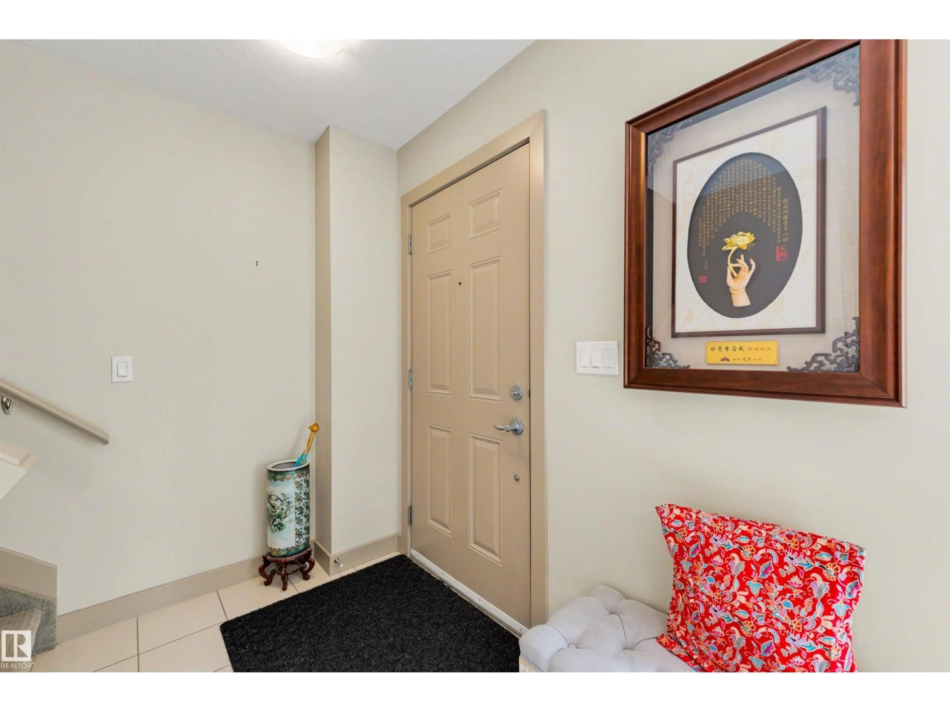 Indoor entryway for 33 - 1150 WINDERMERE WY, Edmonton Alberta T6W2B6