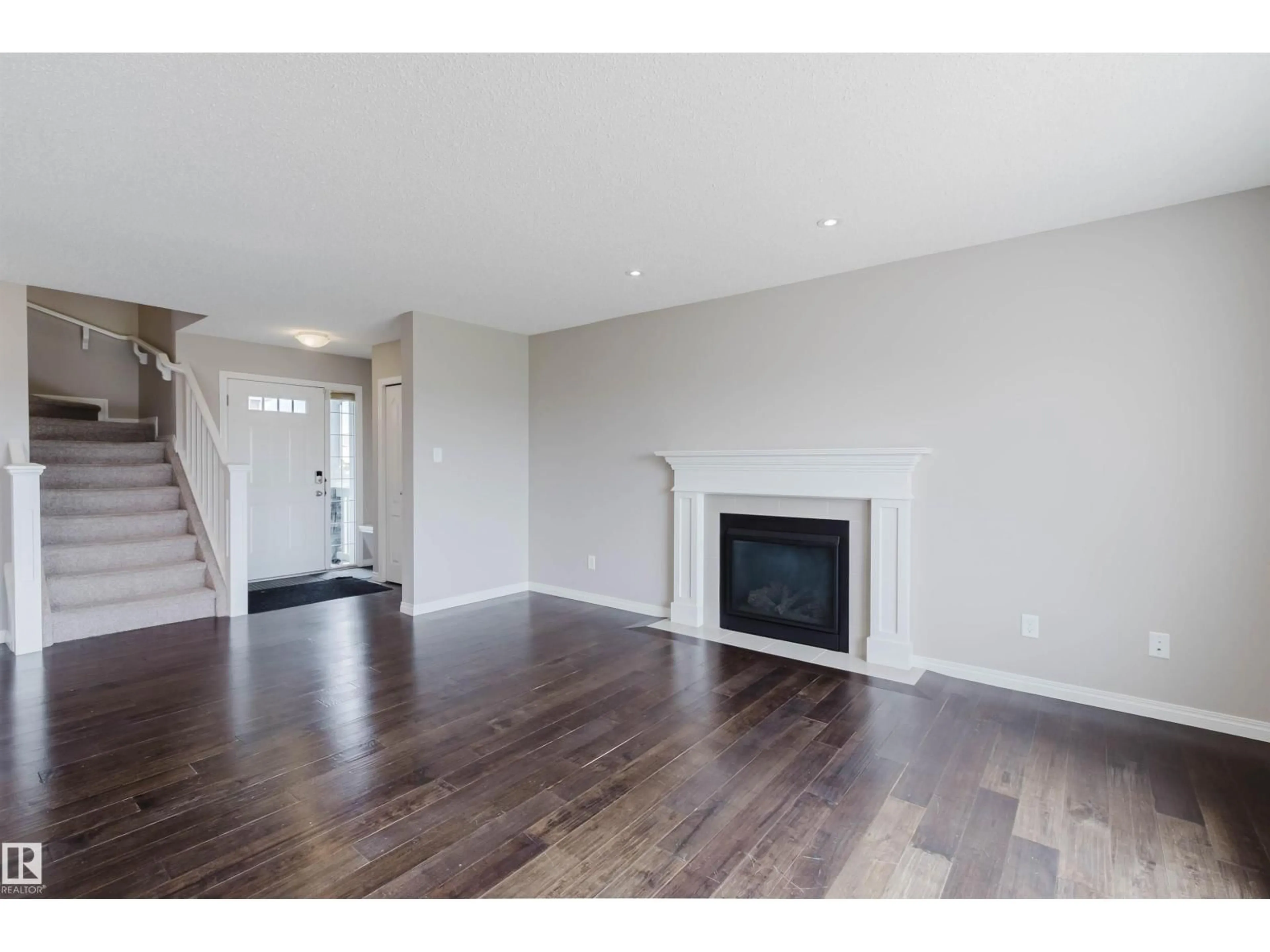 A pic of a room for SW - 16627 18 AV, Edmonton Alberta T6W3C5