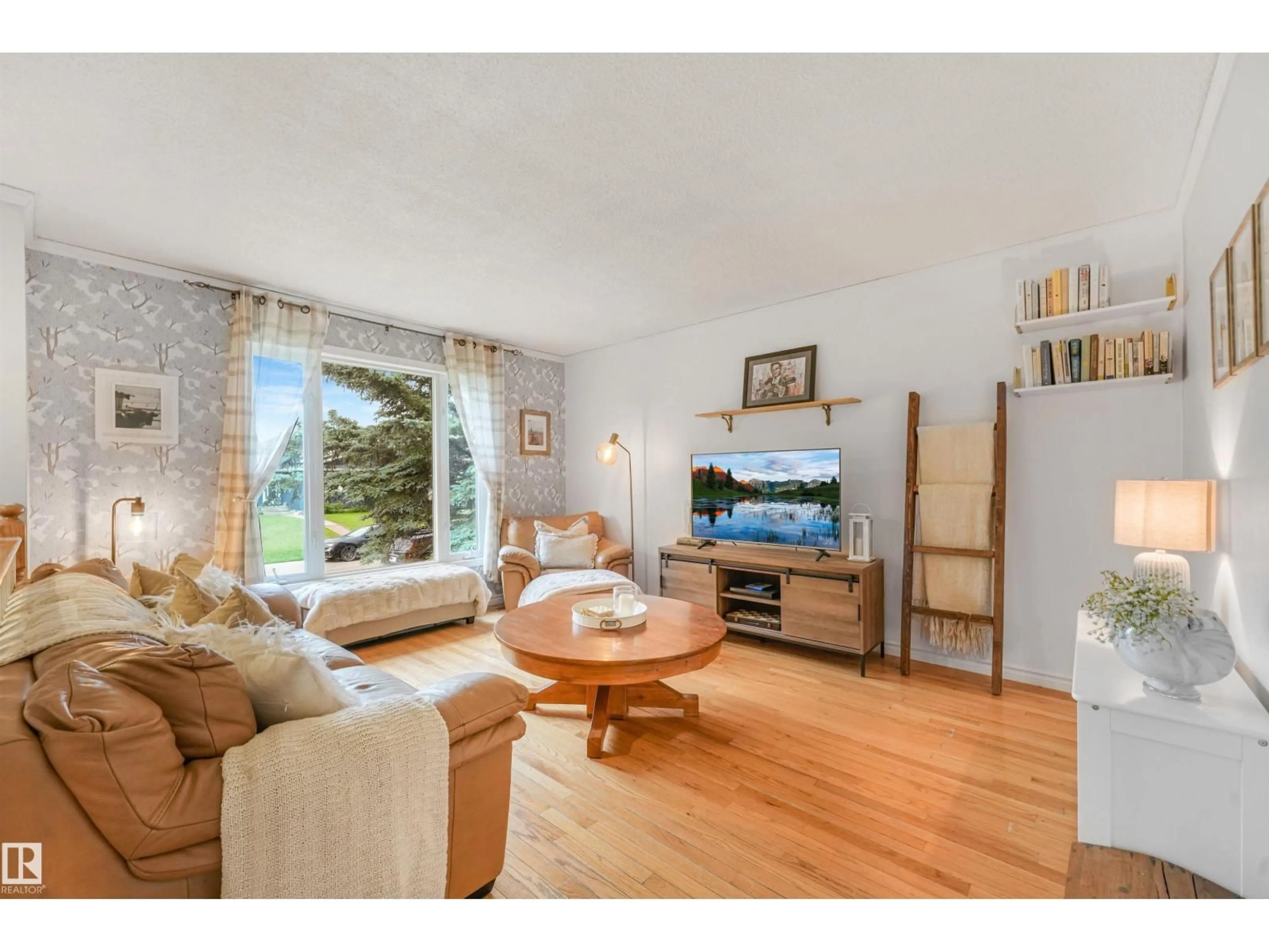 Living room with furniture, wood/laminate floor for 30 GREYSTONE CL, Spruce Grove Alberta T7X2A5