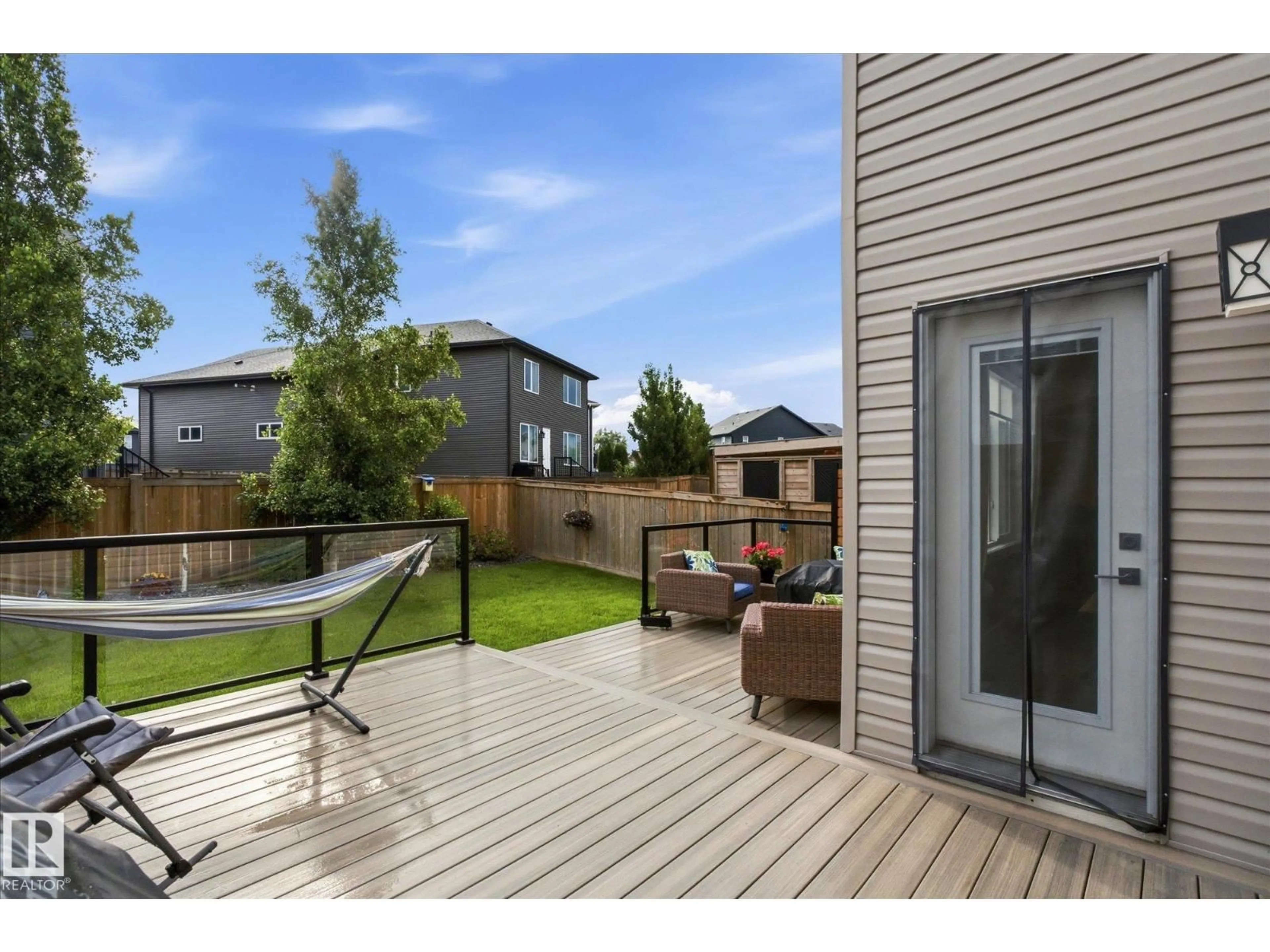 Patio, unknown for 27 HICKORY RD, Fort Saskatchewan Alberta T8L0R8