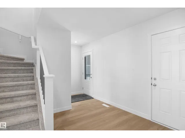 4385 CLAYTON WY, Edmonton 3