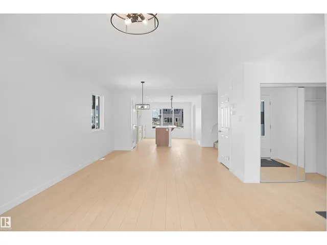 NW - 7335 181 AV, Edmonton 5