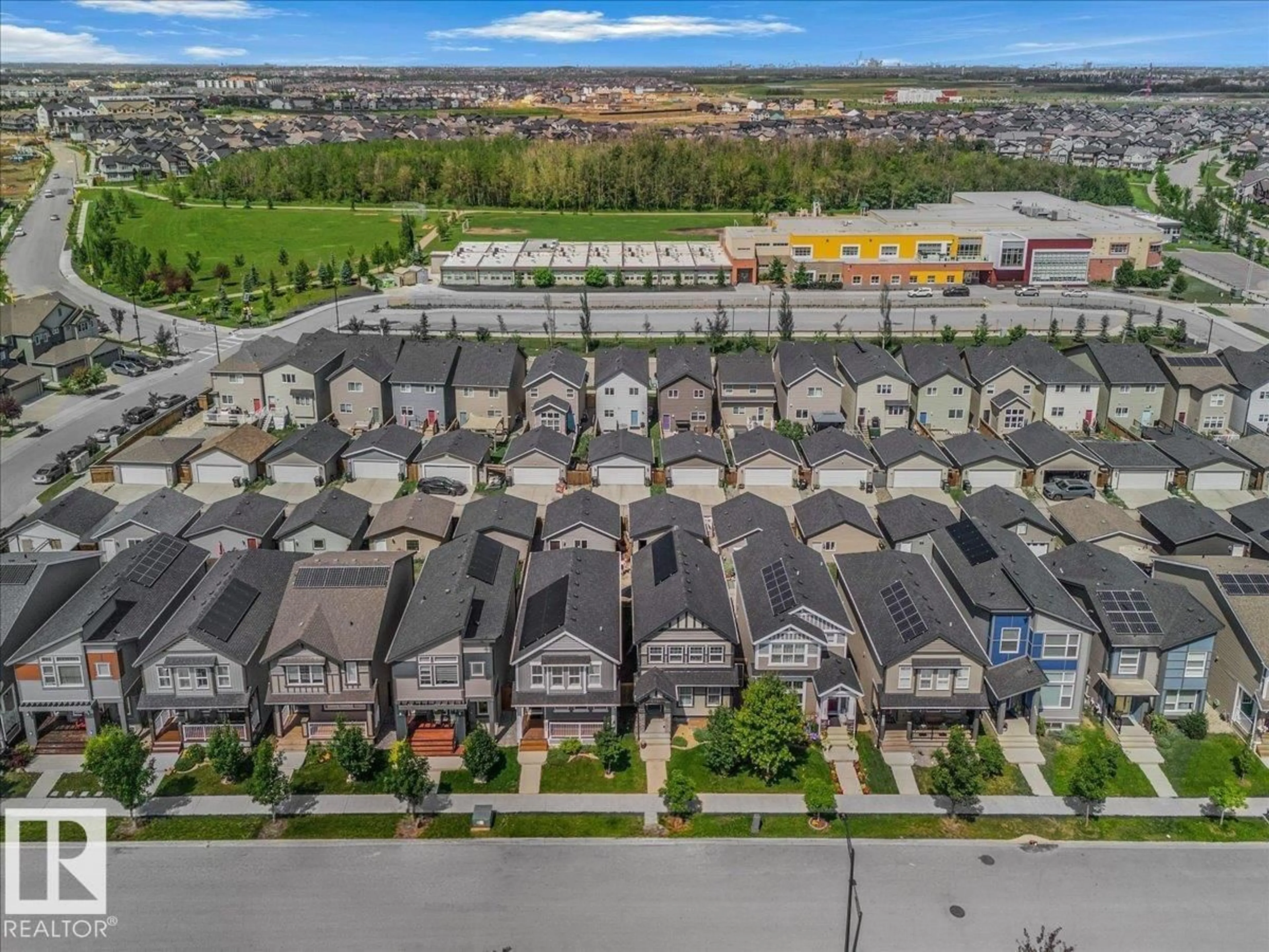 A pic from outside/outdoor area/front of a property/back of a property/a pic from drone, street for 2852 DUKE CR, Edmonton Alberta T6W3Y4