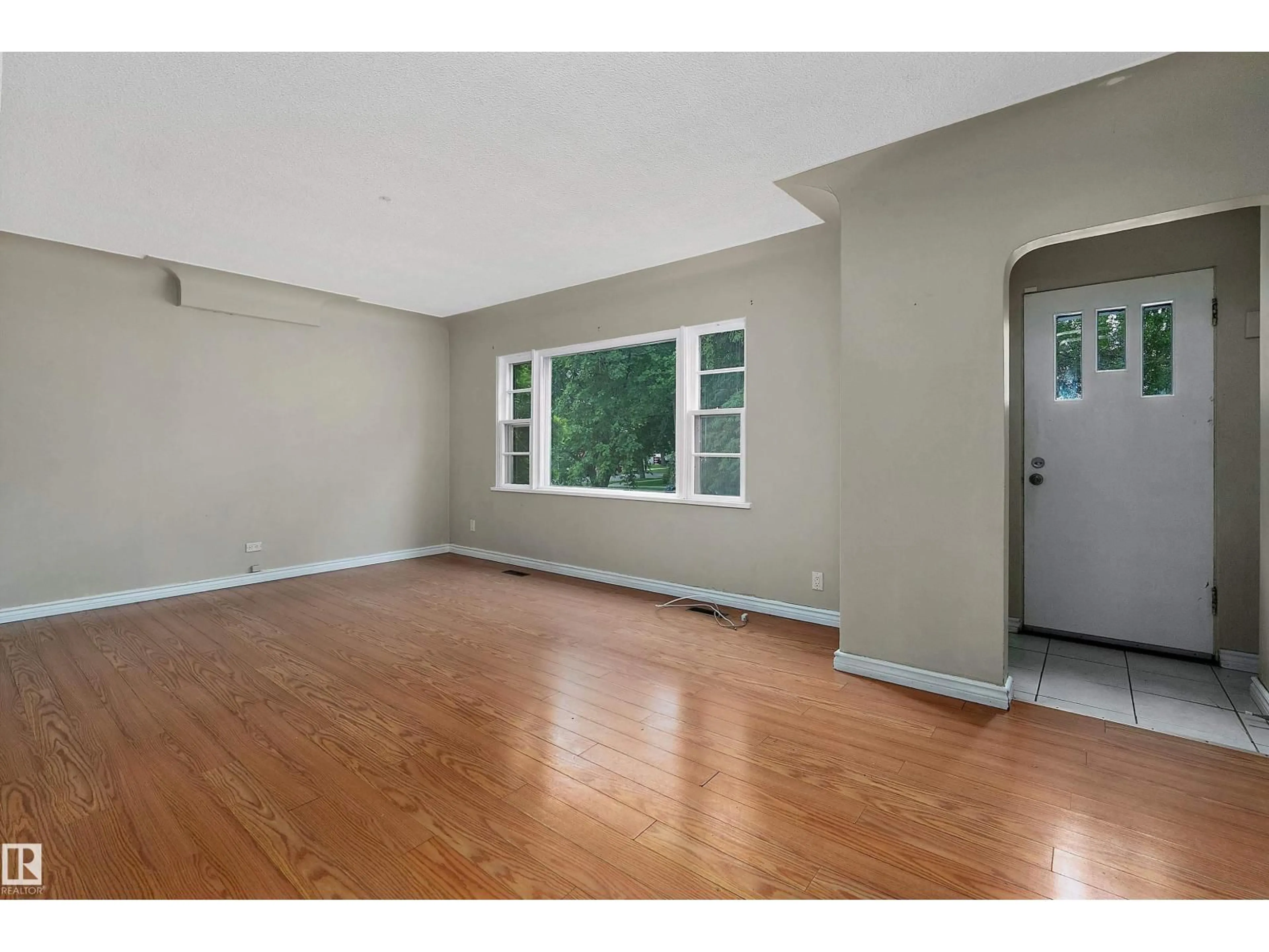 A pic of a room for 11507 123 ST, Edmonton Alberta T5M0G8