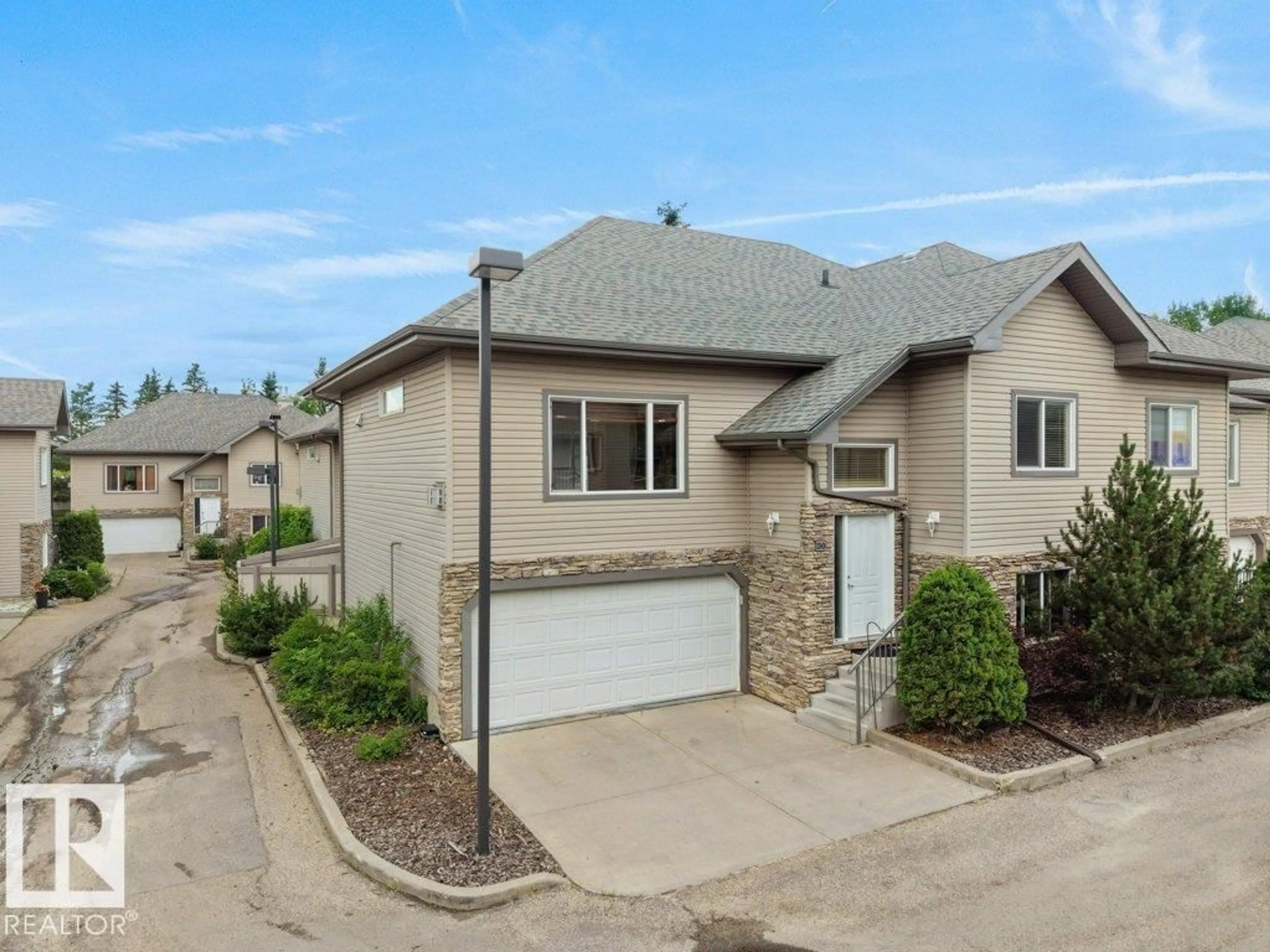 Unknown for 30 17715 96 AV NW, Edmonton Alberta T5T6W9