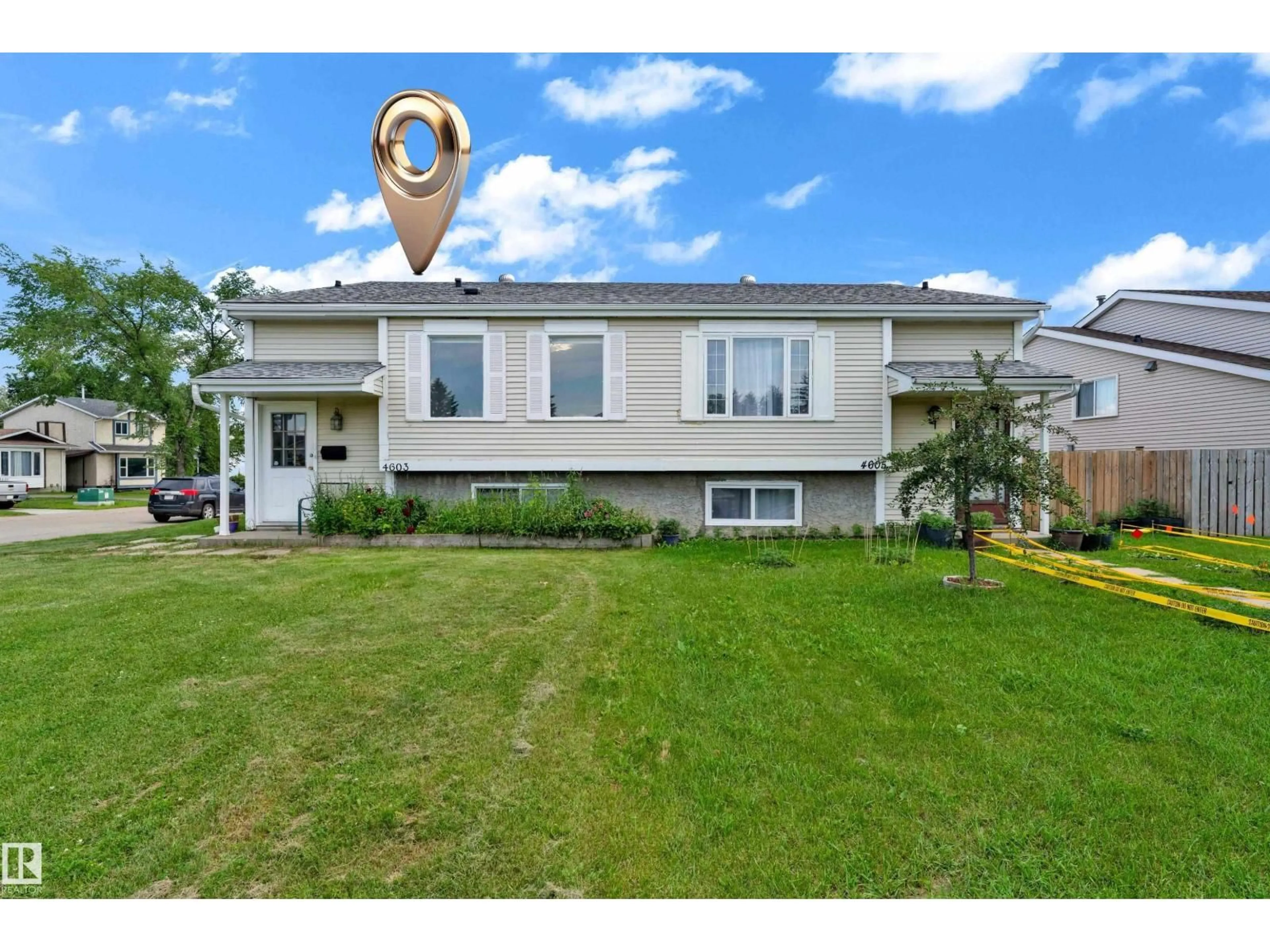 A pic from outside/outdoor area/front of a property/back of a property/a pic from drone, street for NW - 4603 36 AV, Edmonton Alberta T6L3S2