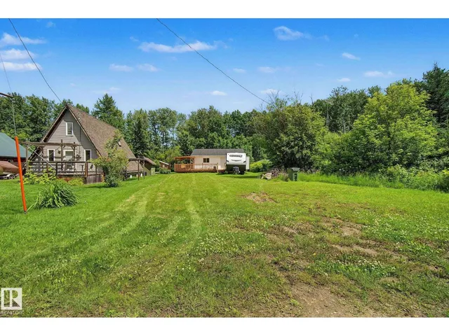21 SPRUCE CR, Rural Lac Ste. Anne County 2