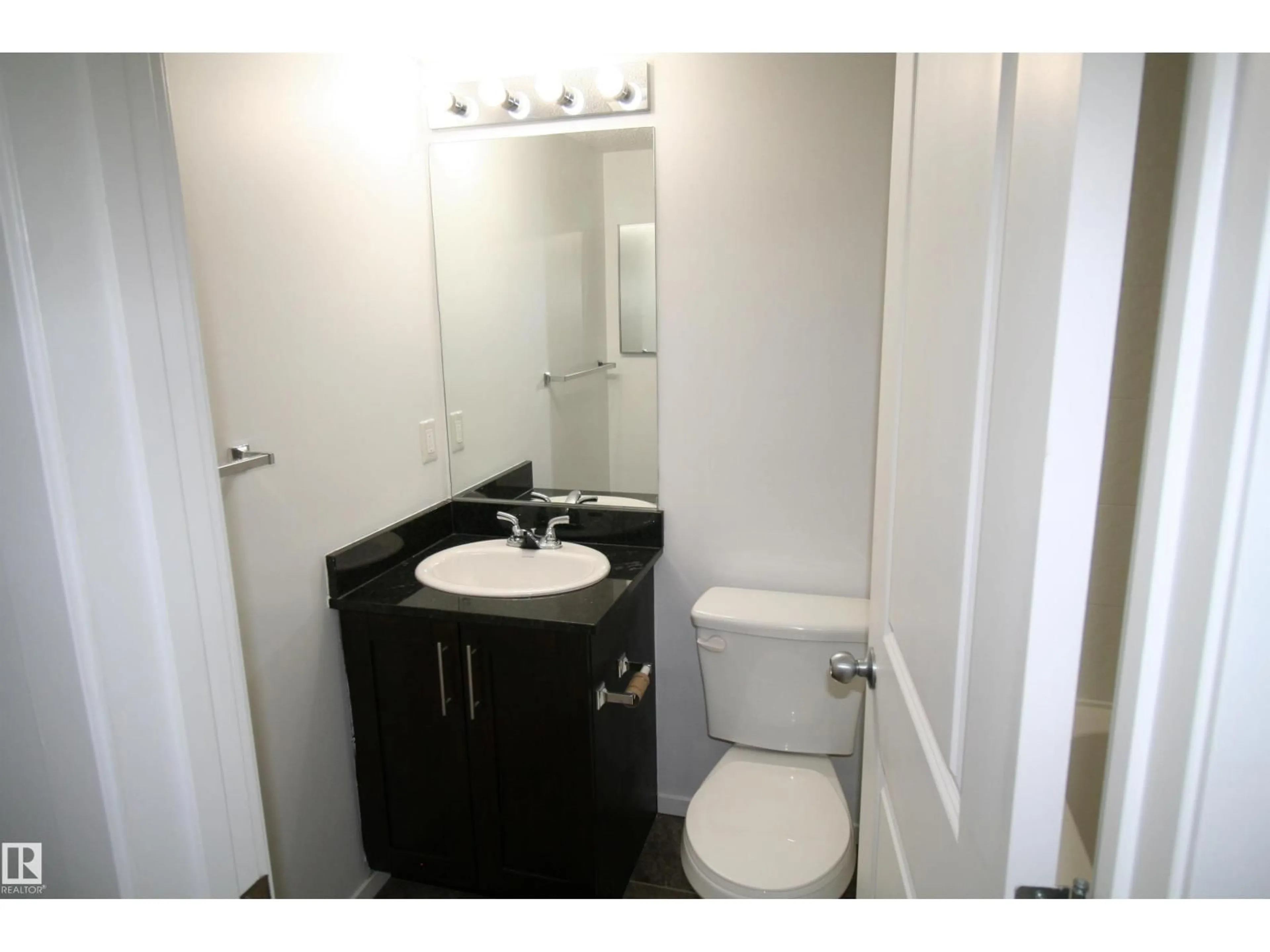 Standard bathroom, unknown for 5810 - 316 MULLEN PL, Edmonton Alberta T6R0W3