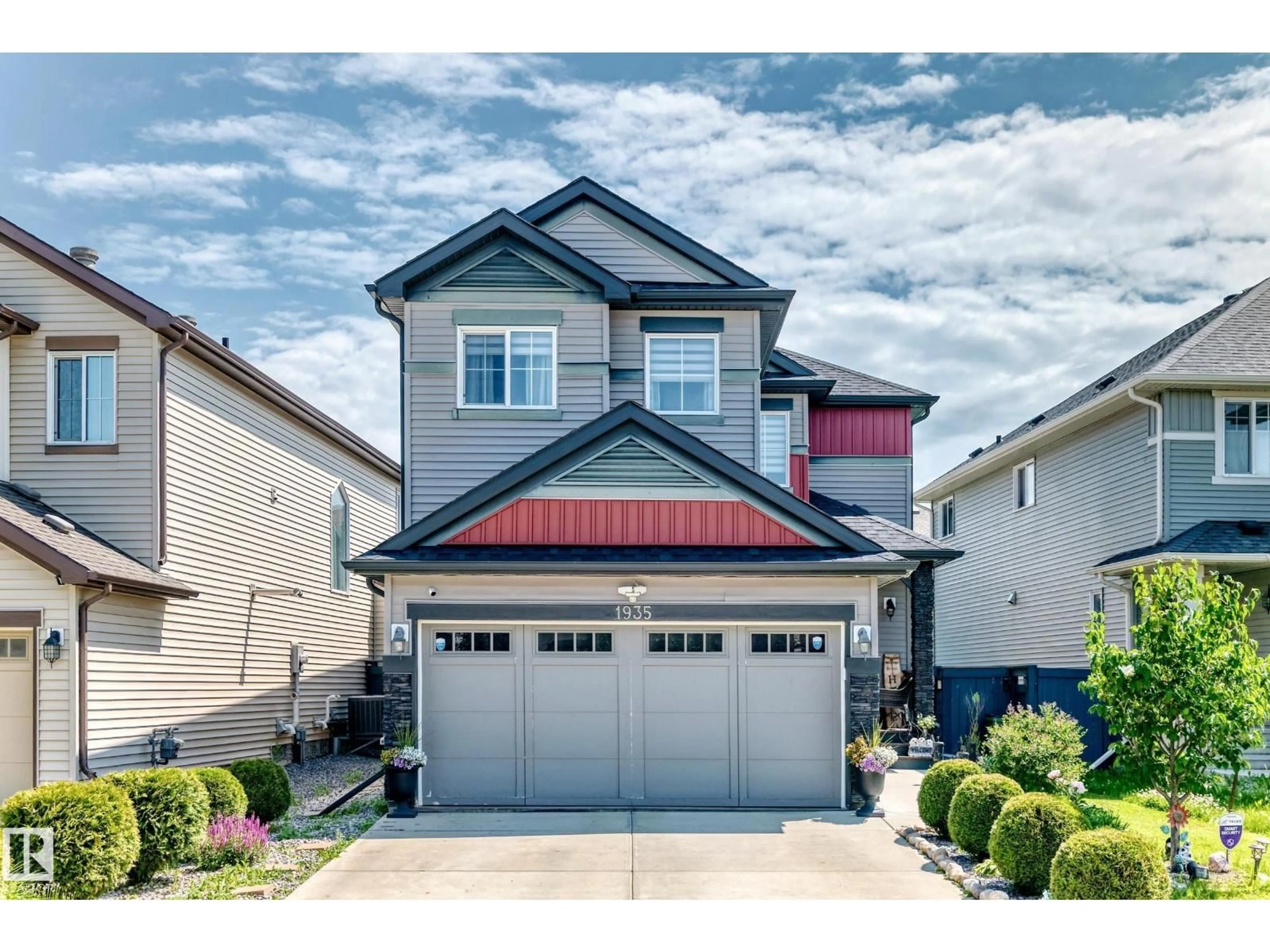 Home with vinyl exterior material, street for WD - 1935 DAVIDSON SW, Edmonton Alberta T6W3J4