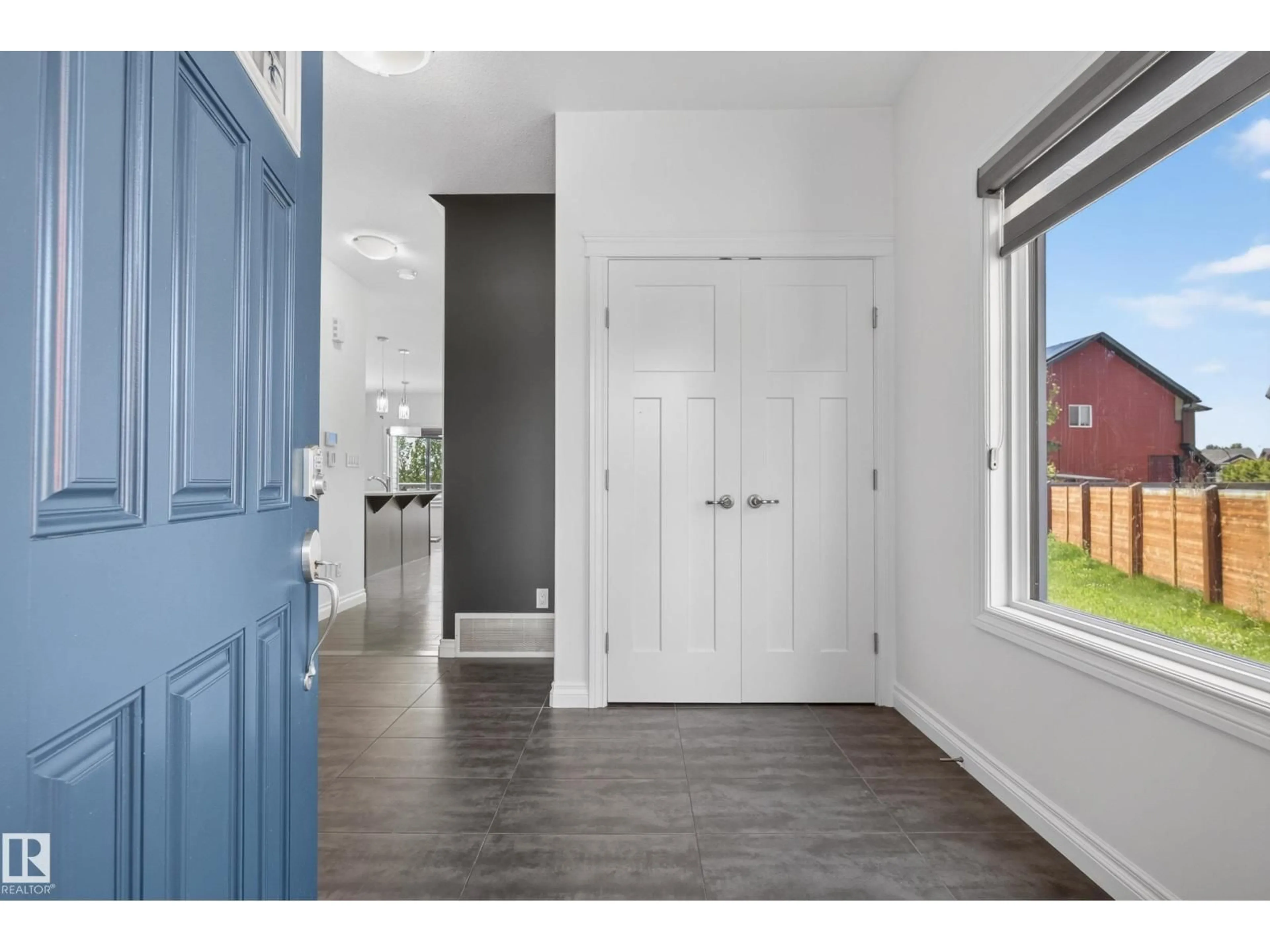 Indoor entryway for 720 CHARLESWORTH WY, Edmonton Alberta T6X2E9