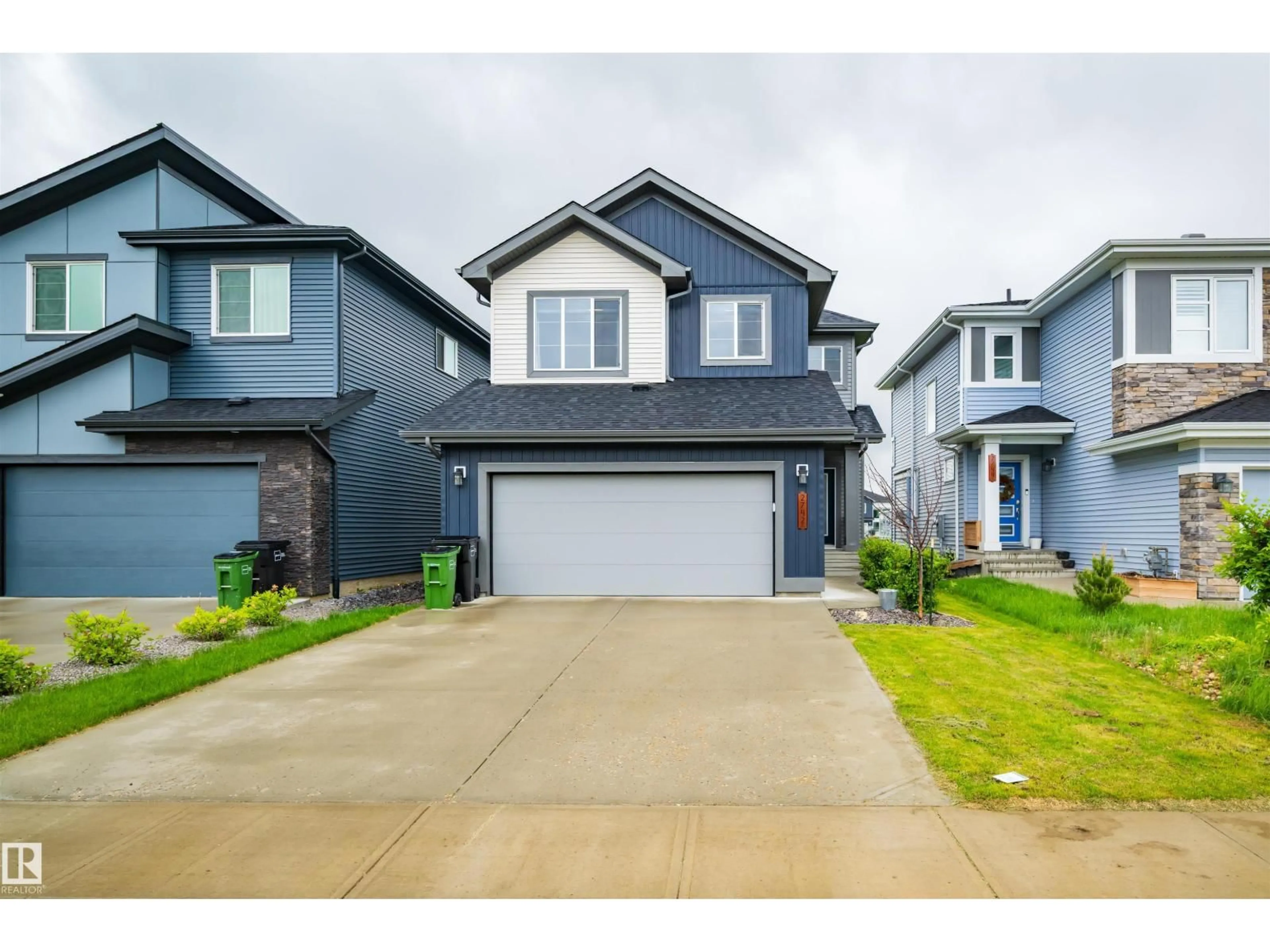 Unknown for 2742 COLLINS CR, Edmonton Alberta T6W3X4