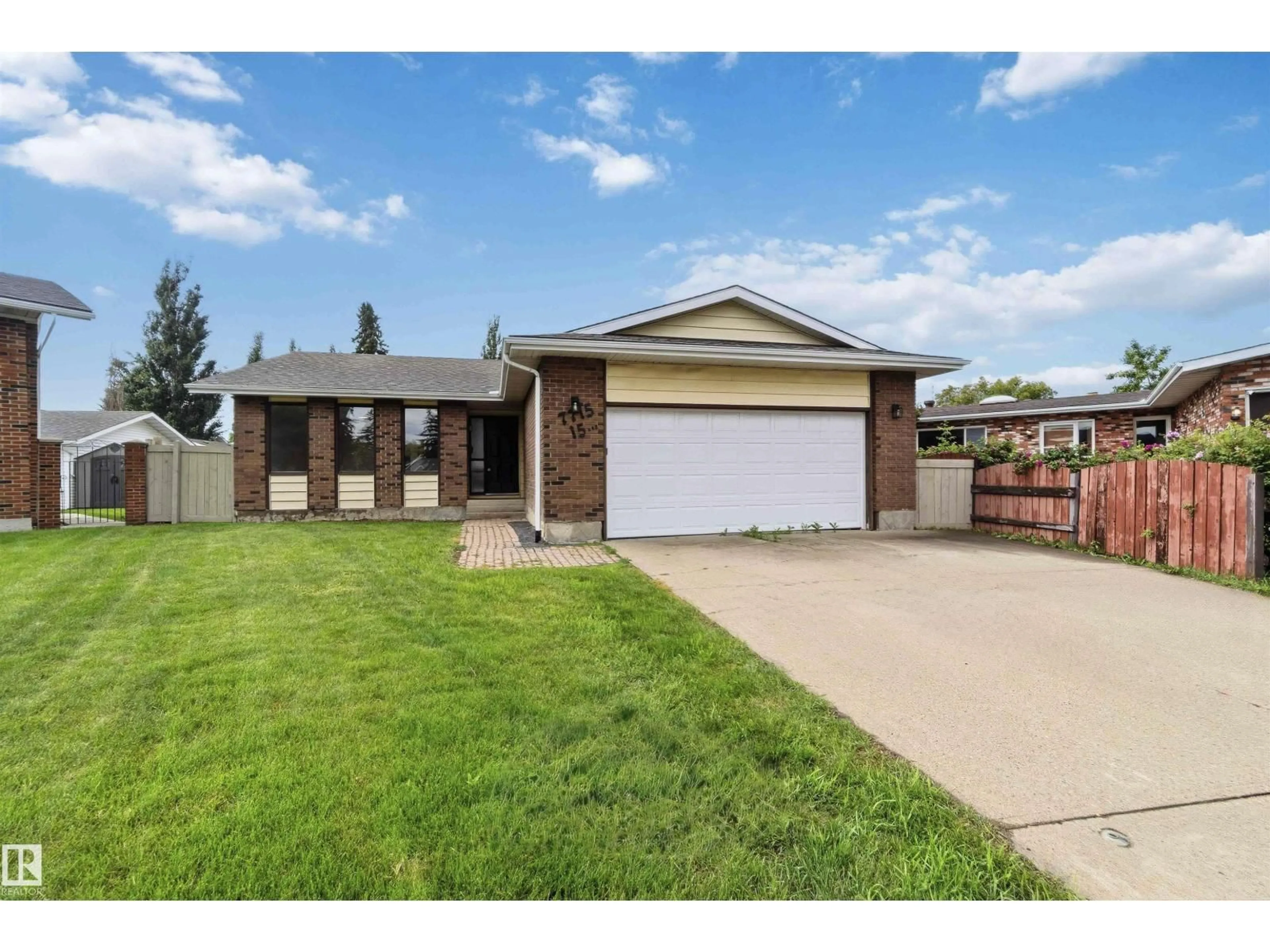 Unknown for 7715 15 AV, Edmonton Alberta T6K2T2