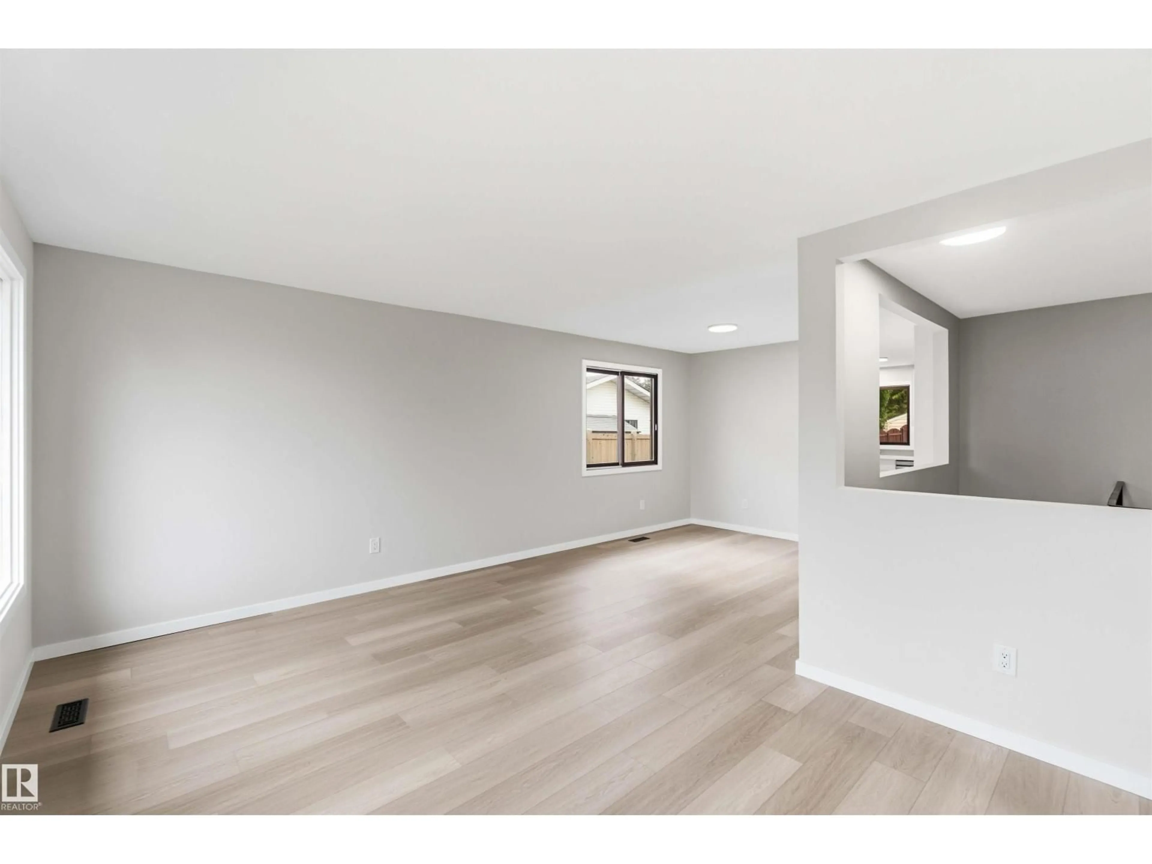 A pic of a room for 7715 15 AV, Edmonton Alberta T6K2T2